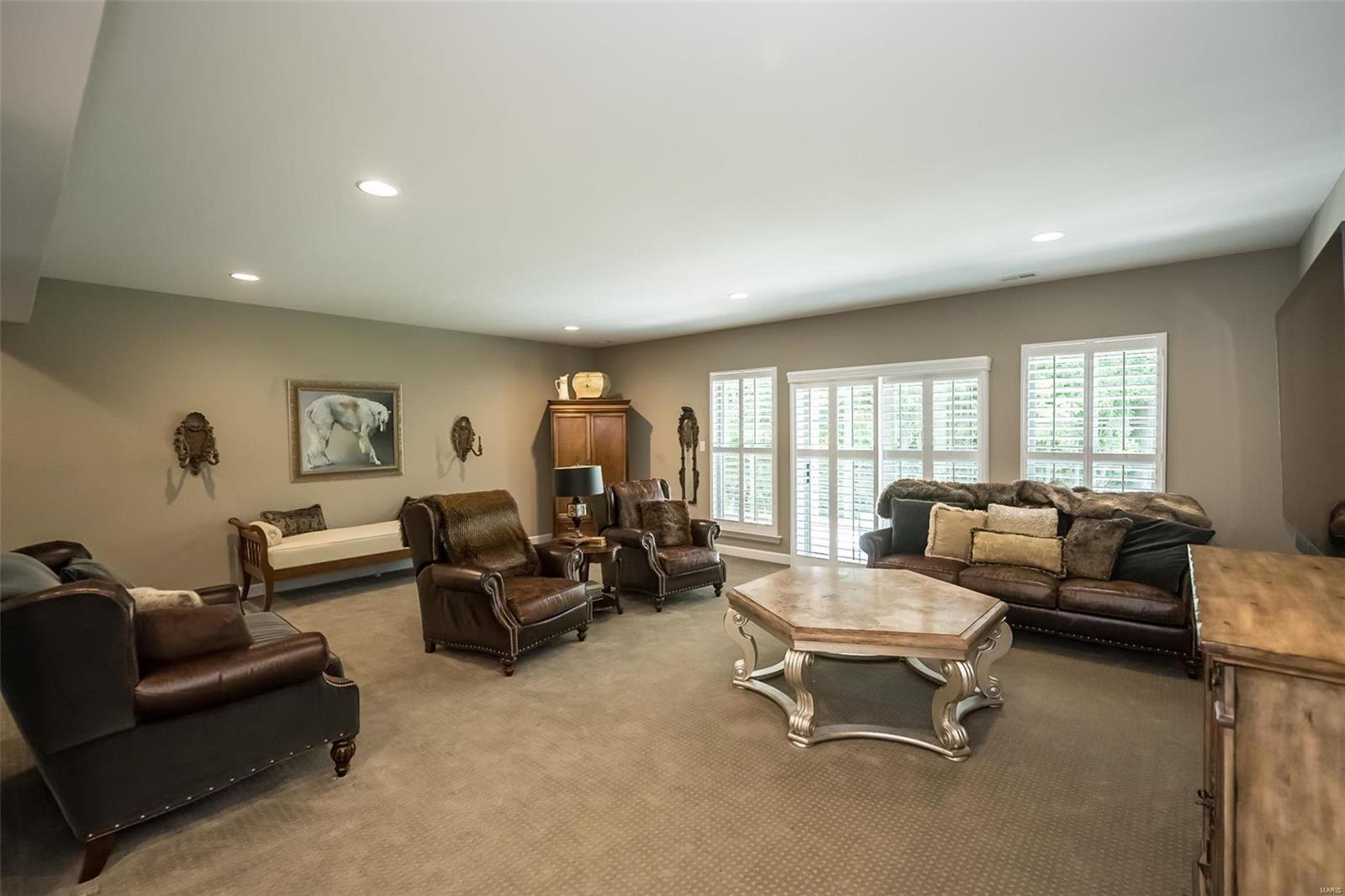 770 Village View Circle