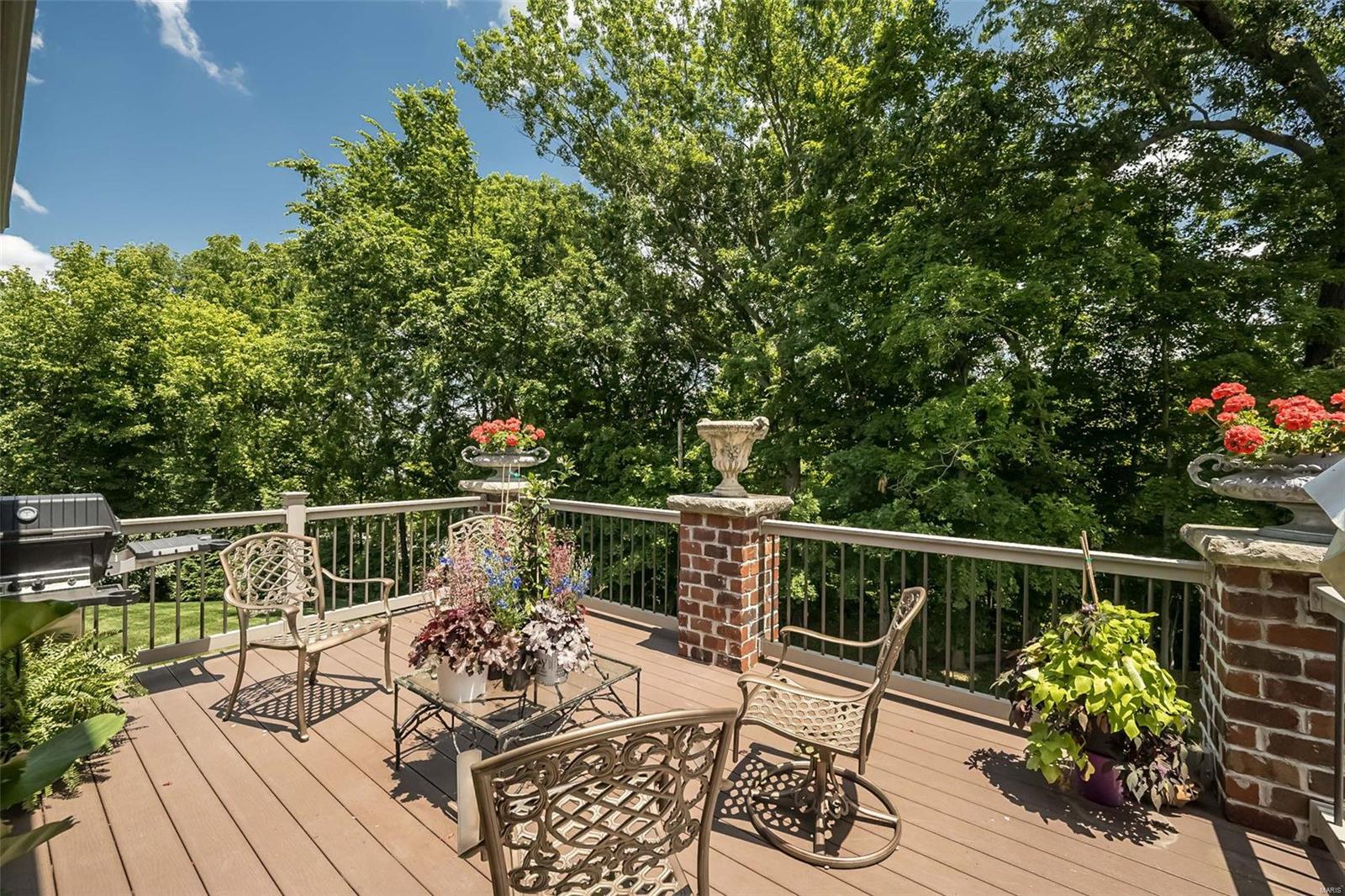 770 Village View Circle