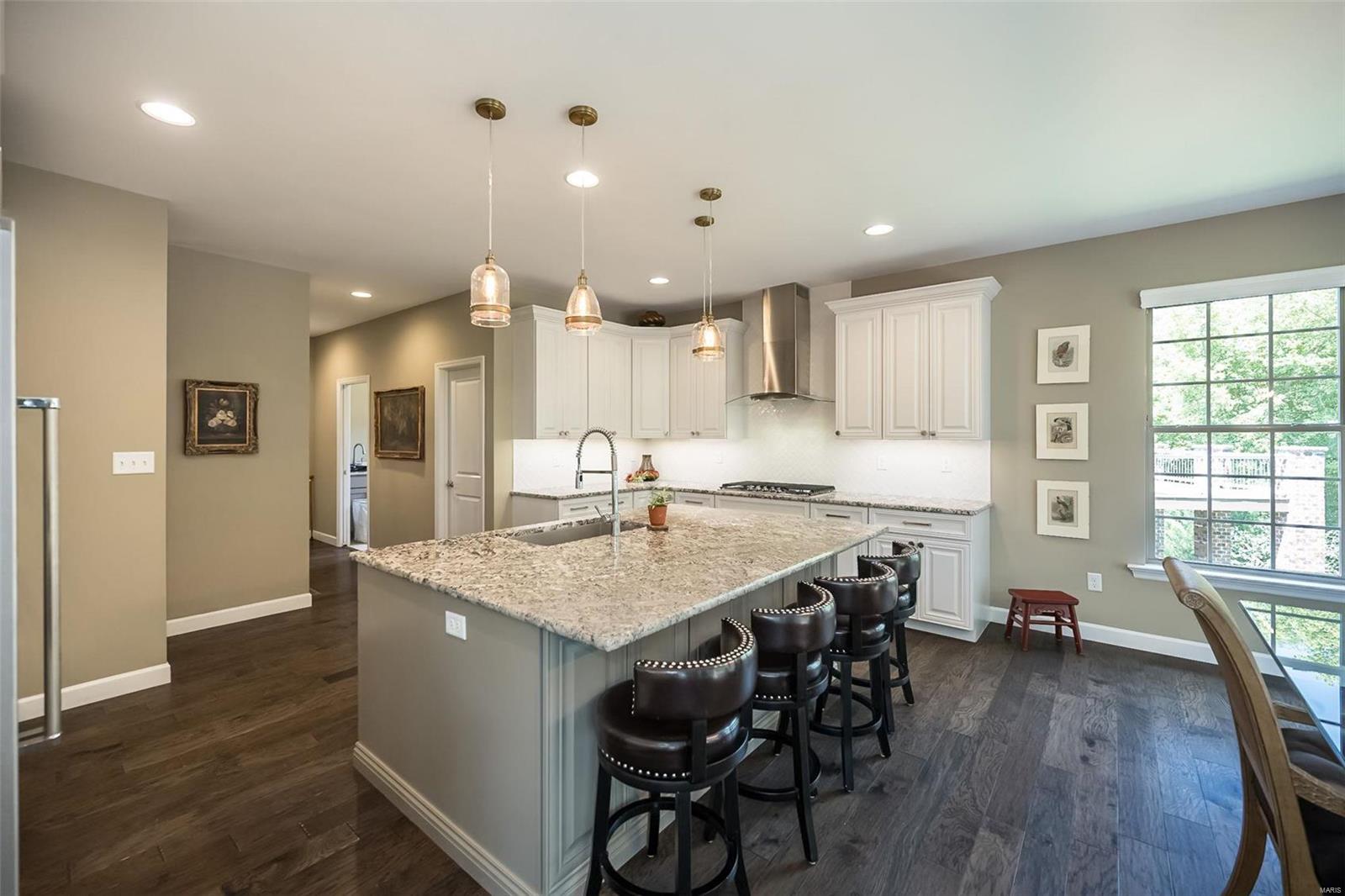 770 Village View Circle