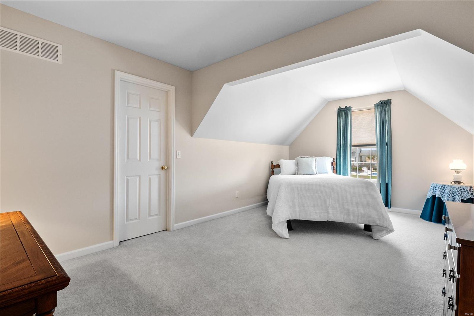 1521 Heather Glen Drive