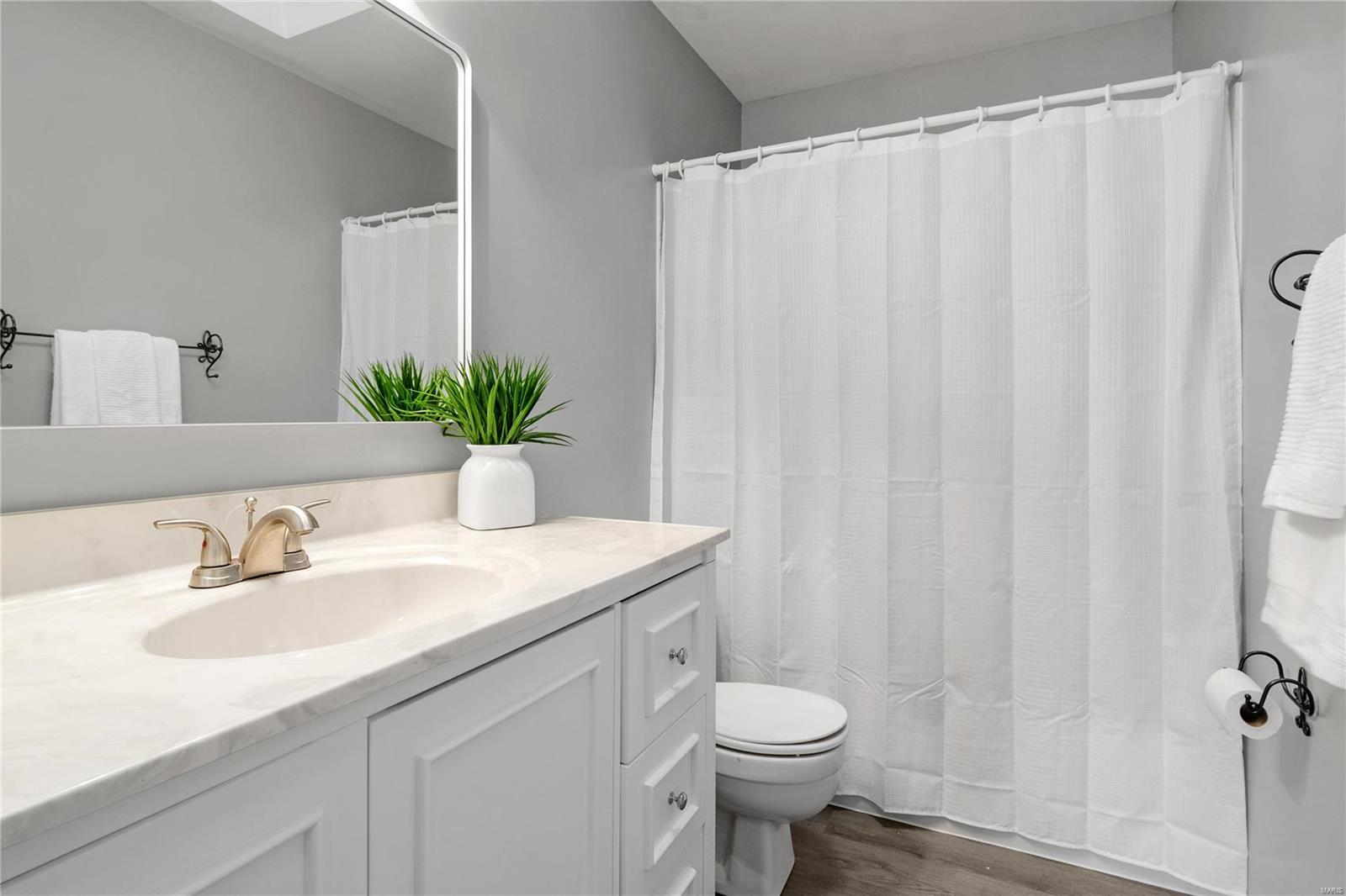 2040 Twin Fawns Court