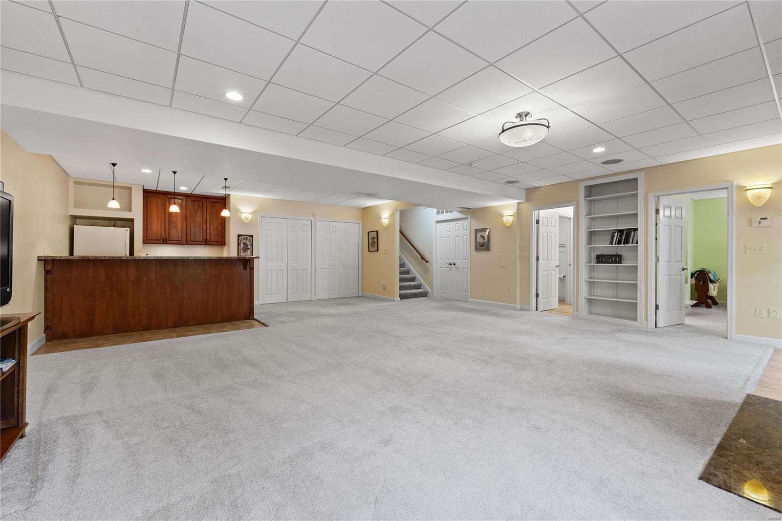 977 Chesterfield Villas Circle