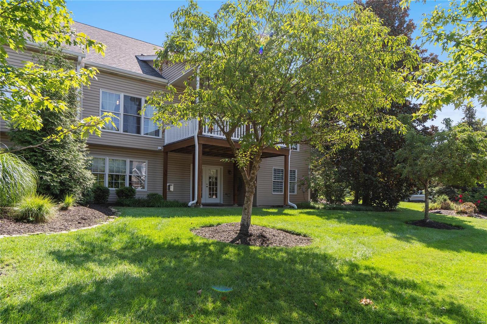 977 Chesterfield Villas Circle