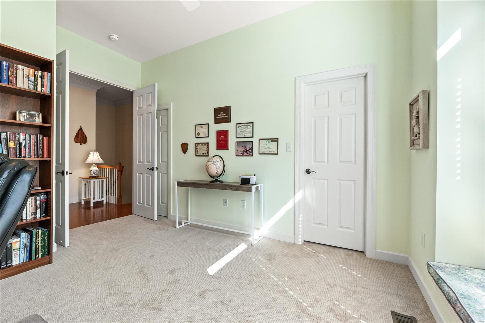 977 Chesterfield Villas Circle