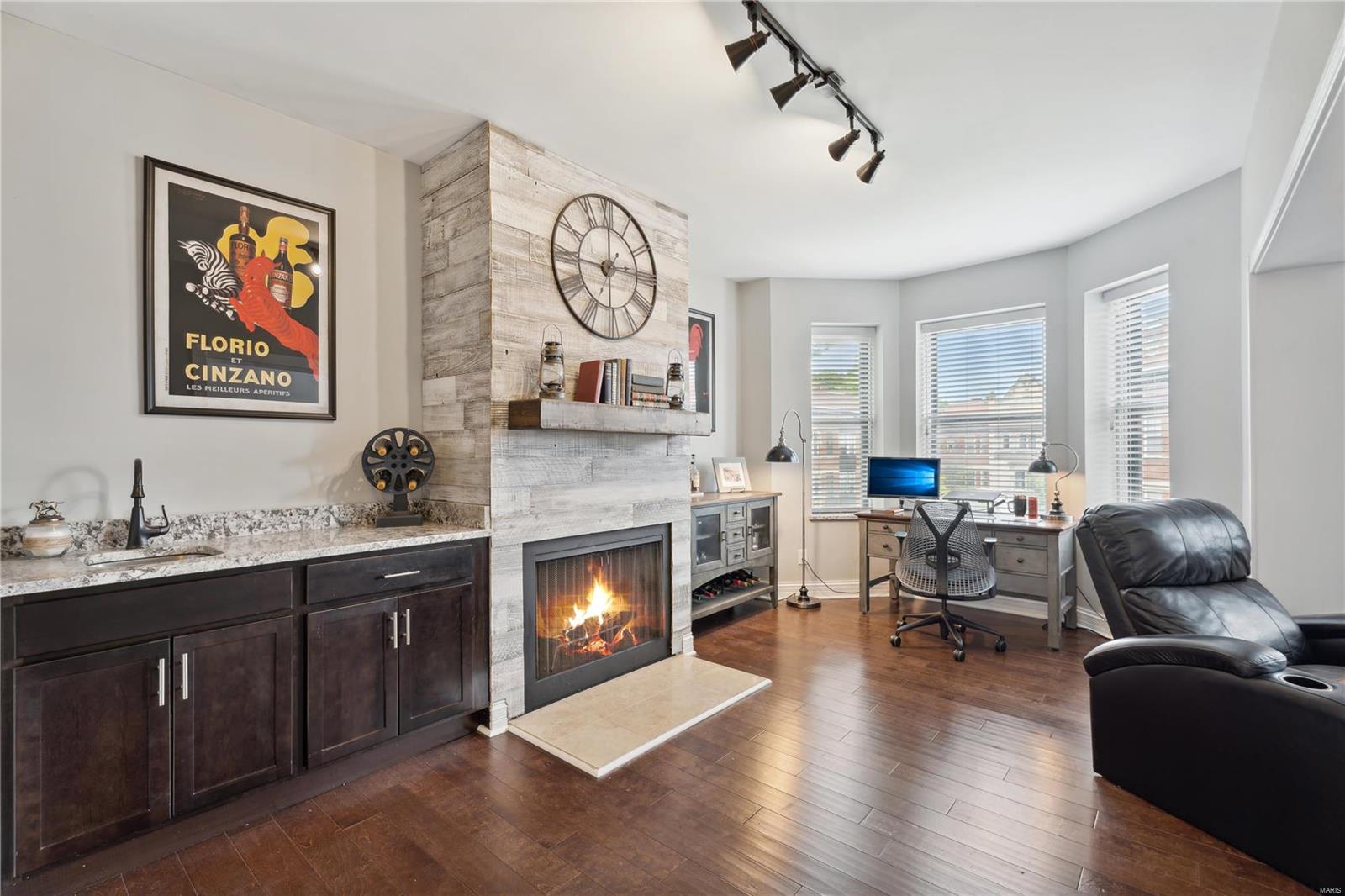 4512 McPherson Avenue Unit: 3W