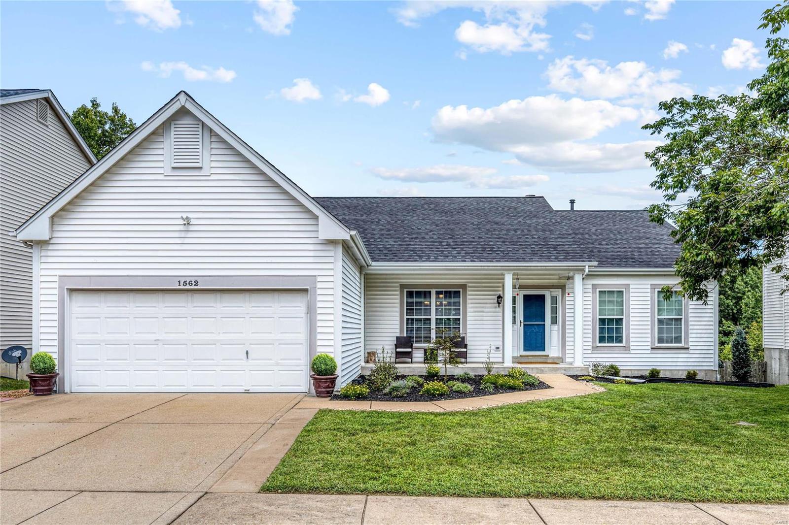 1562 Buckhurst Court