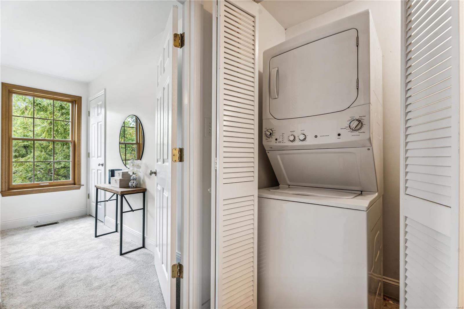 227 W Monroe Avenue Unit: 203