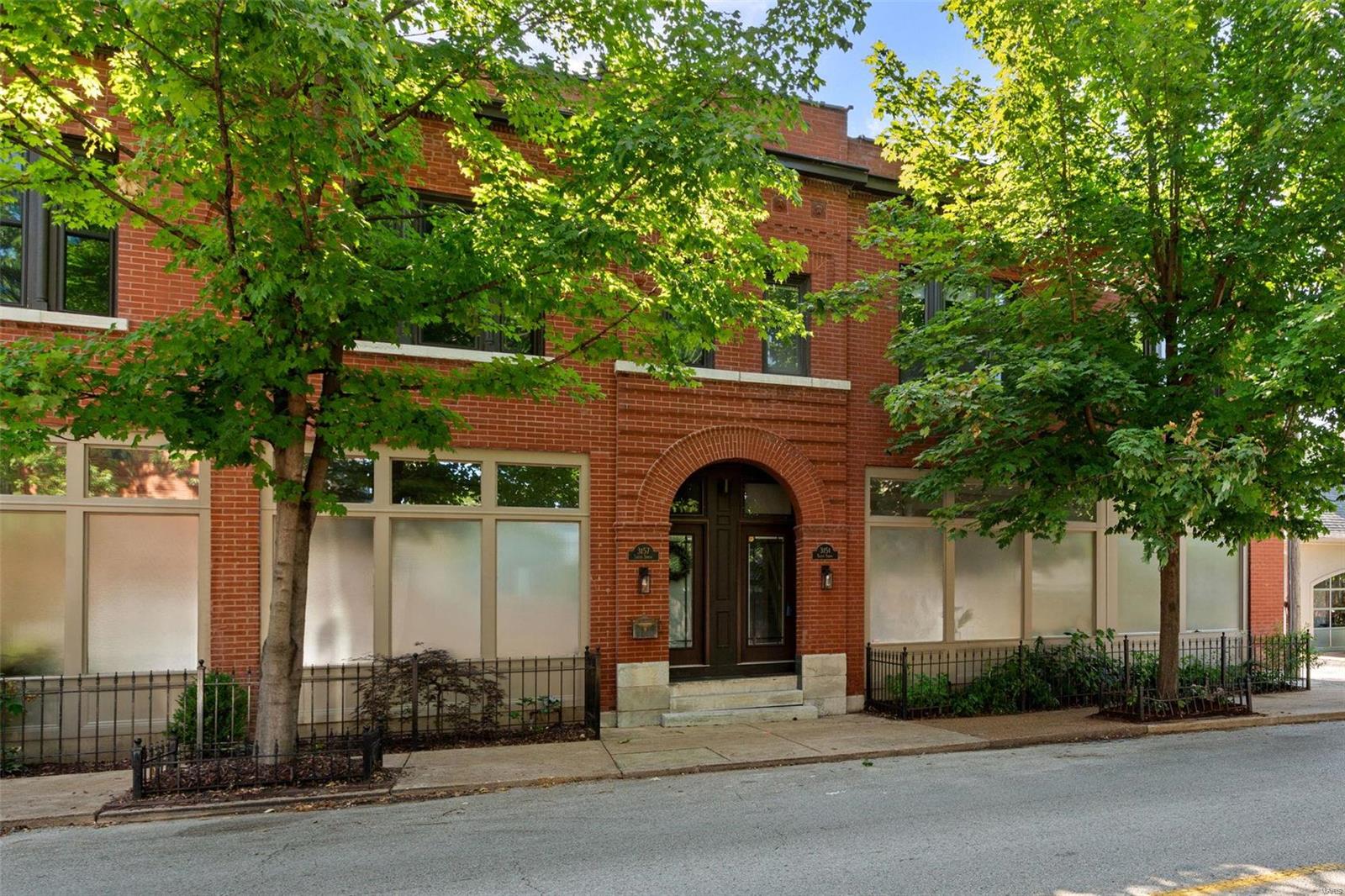 3151 S Spring Avenue