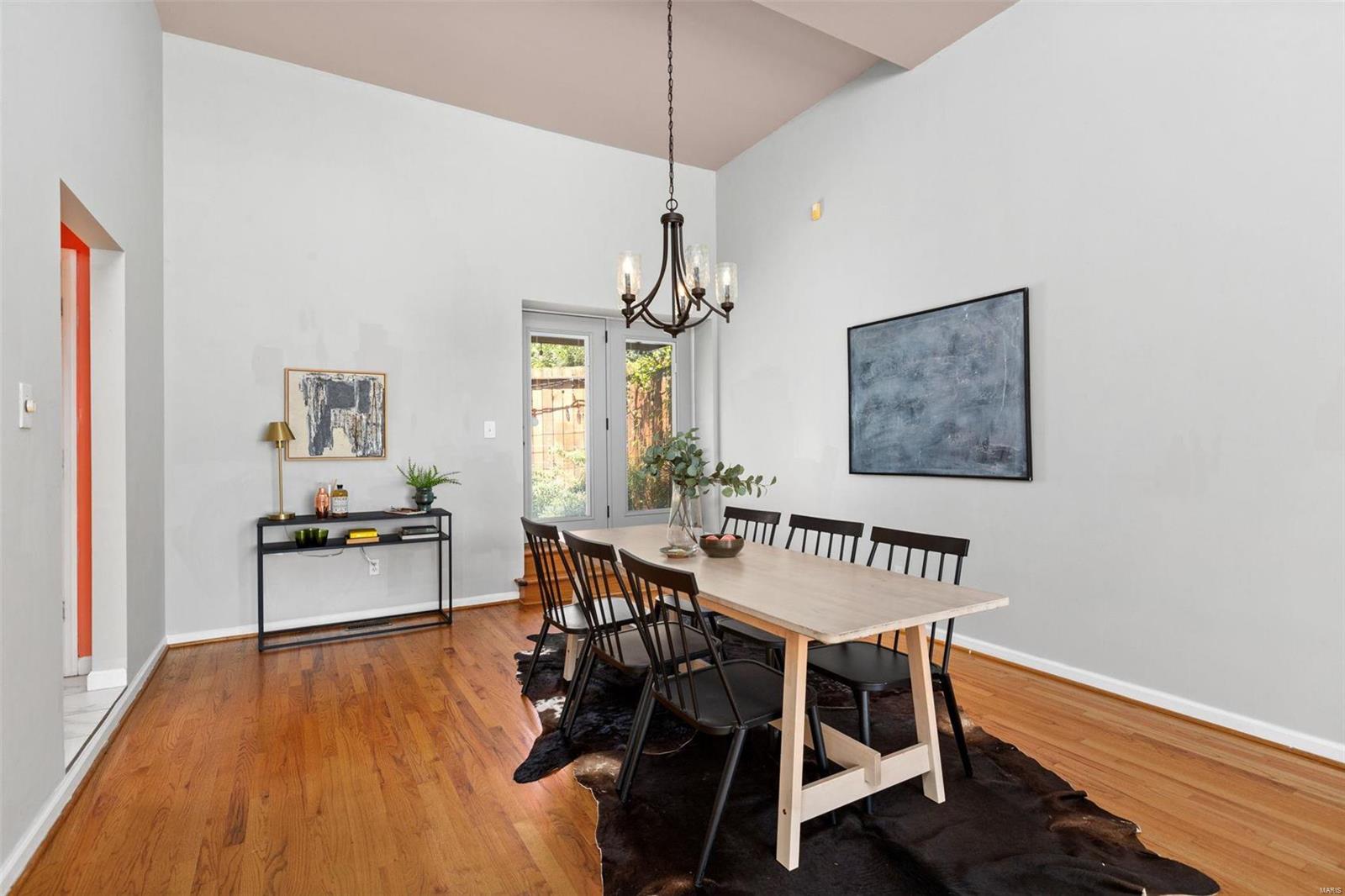 3151 S Spring Avenue