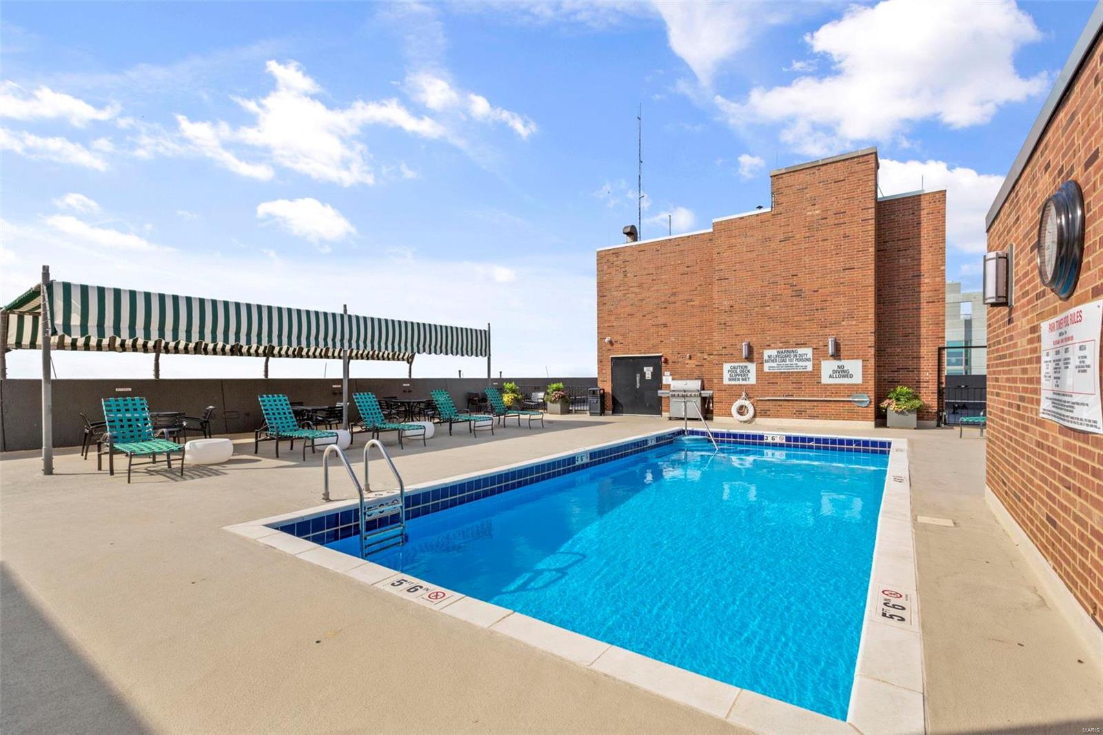 200 S Brentwood Boulevard Unit: 15D