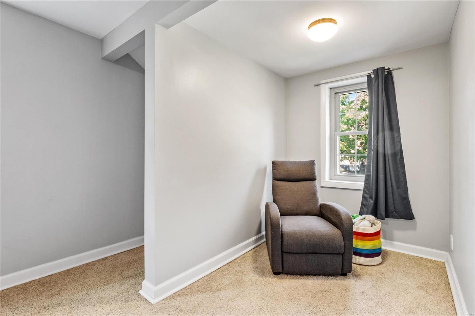 8404 Knollwood Drive