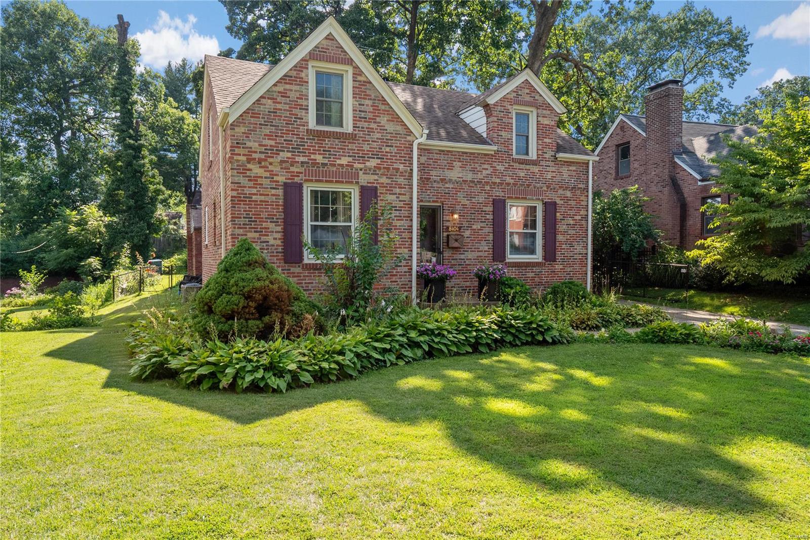 8404 Knollwood Drive