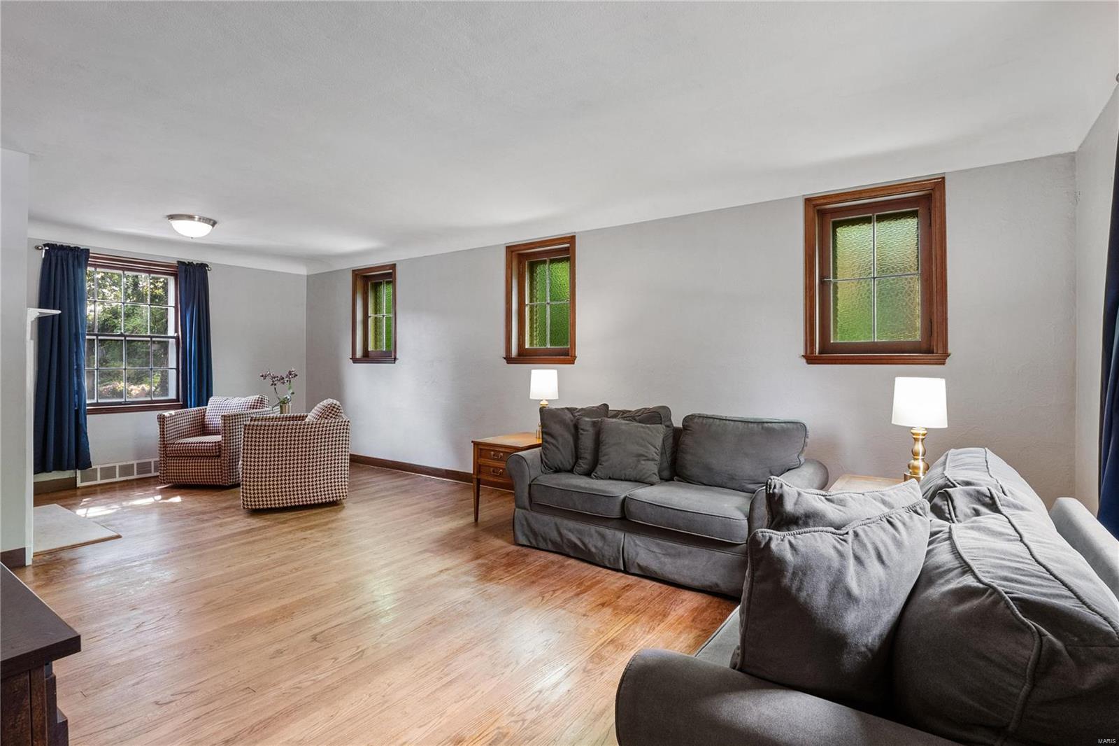 8404 Knollwood Drive