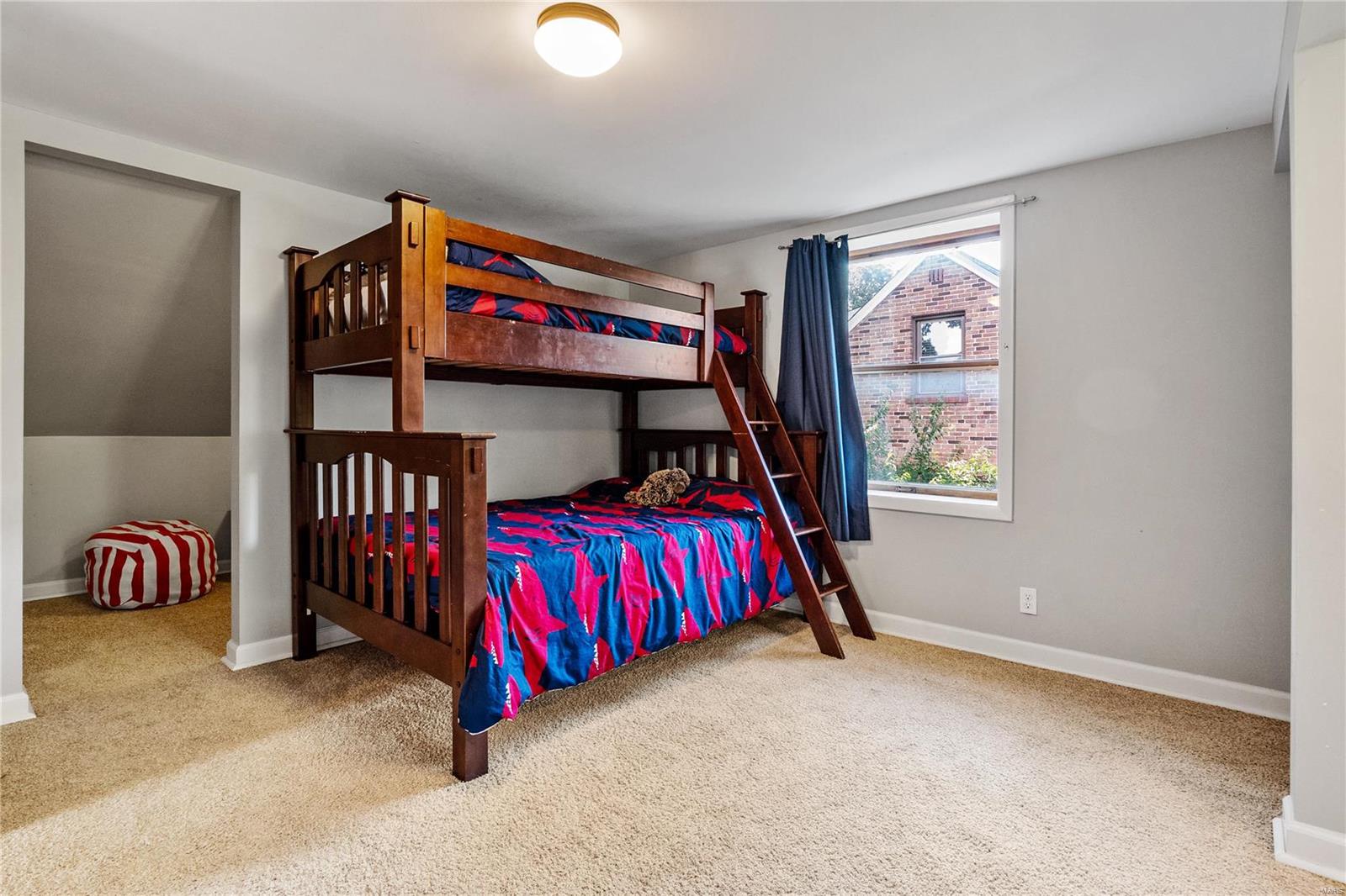 8404 Knollwood Drive