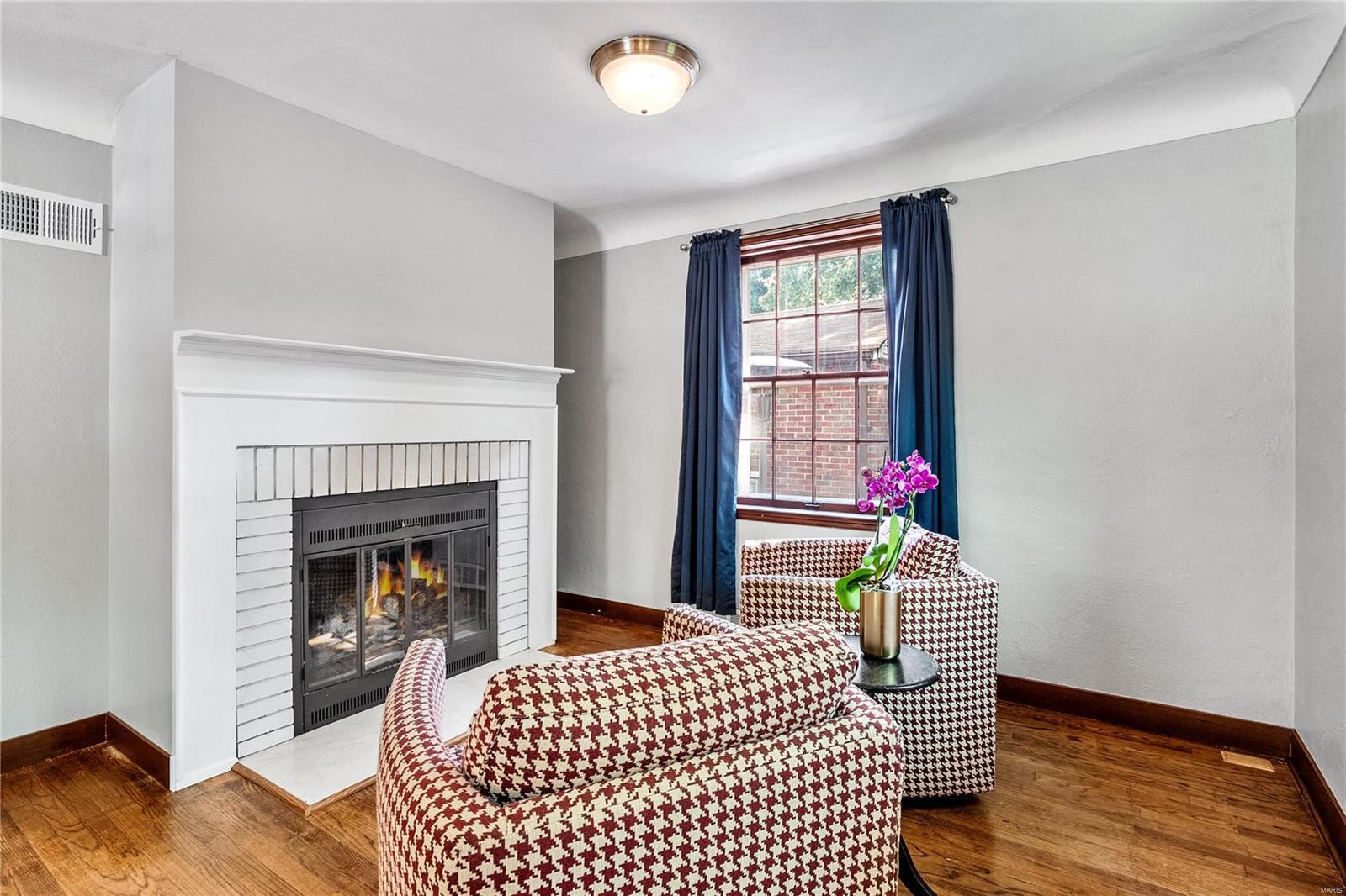 8404 Knollwood Drive