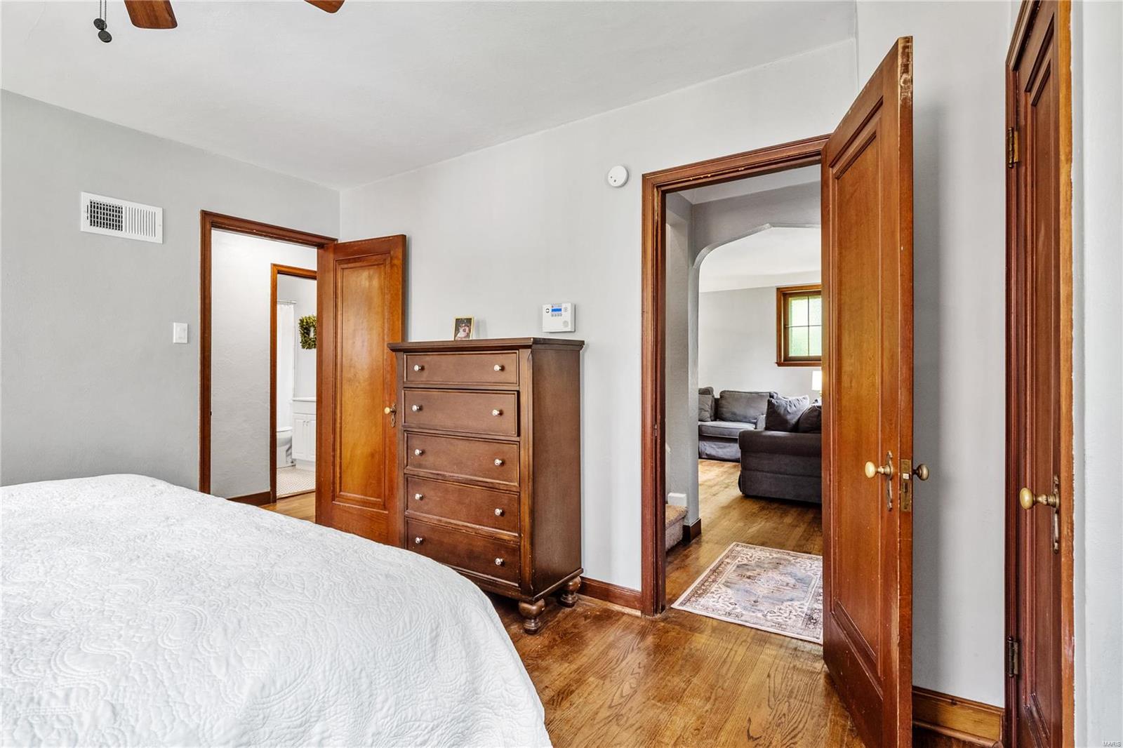 8404 Knollwood Drive