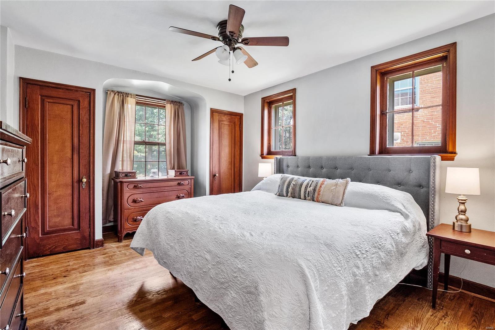 8404 Knollwood Drive