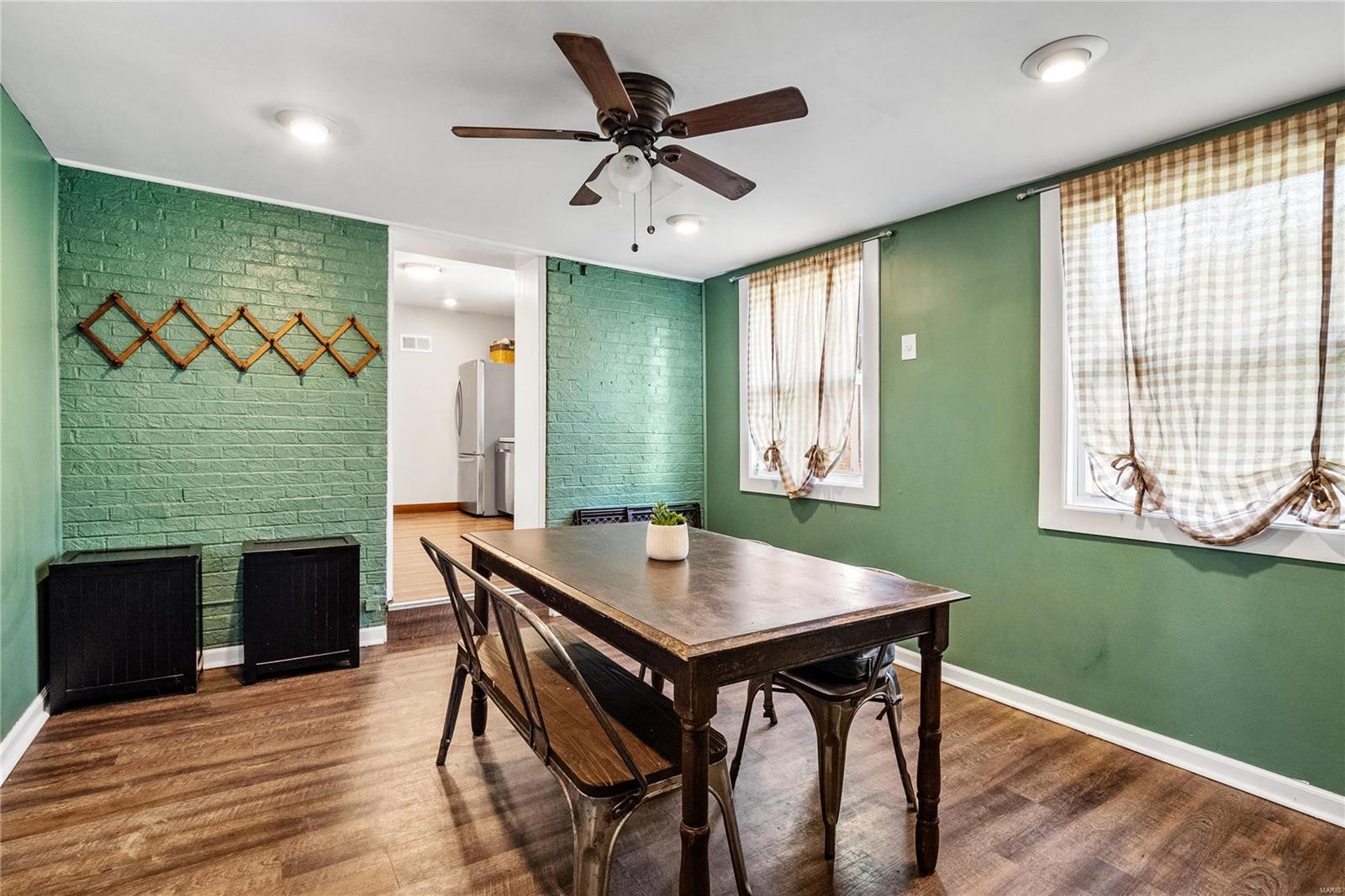 8404 Knollwood Drive