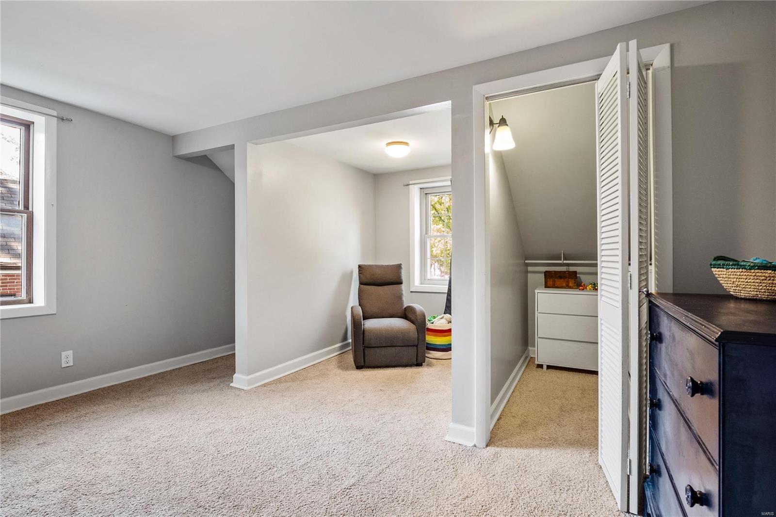 8404 Knollwood Drive