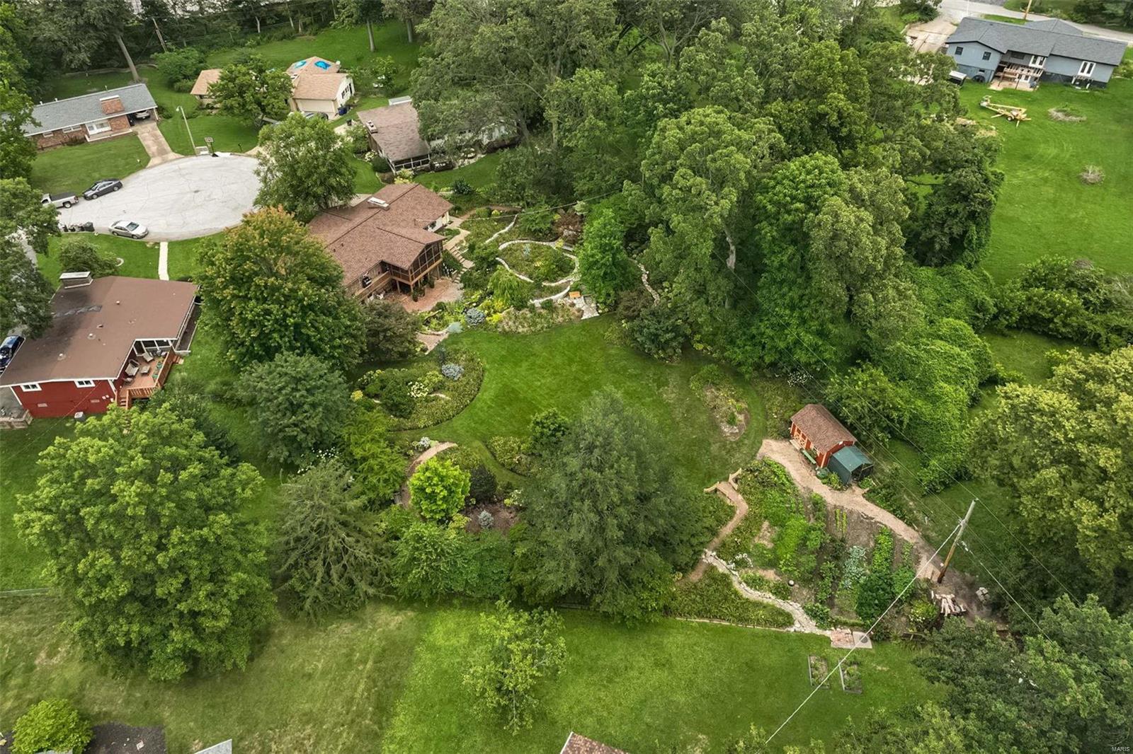 9904 Crestwood Drive