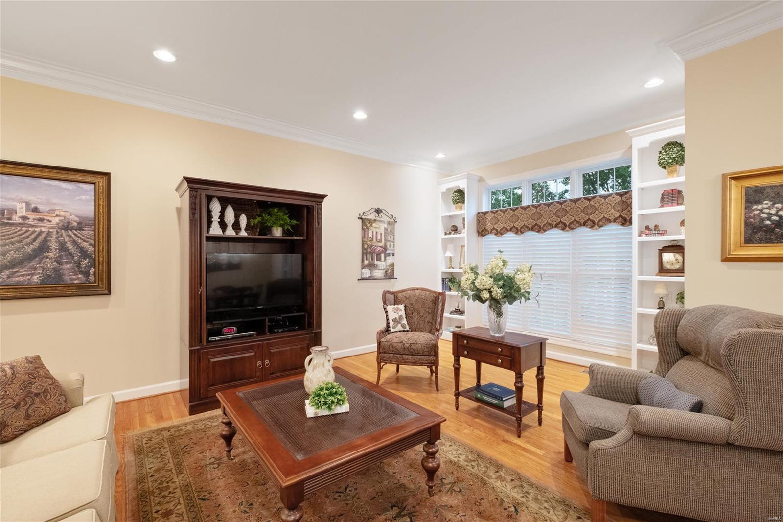 903 Chesterfield Villas Circle