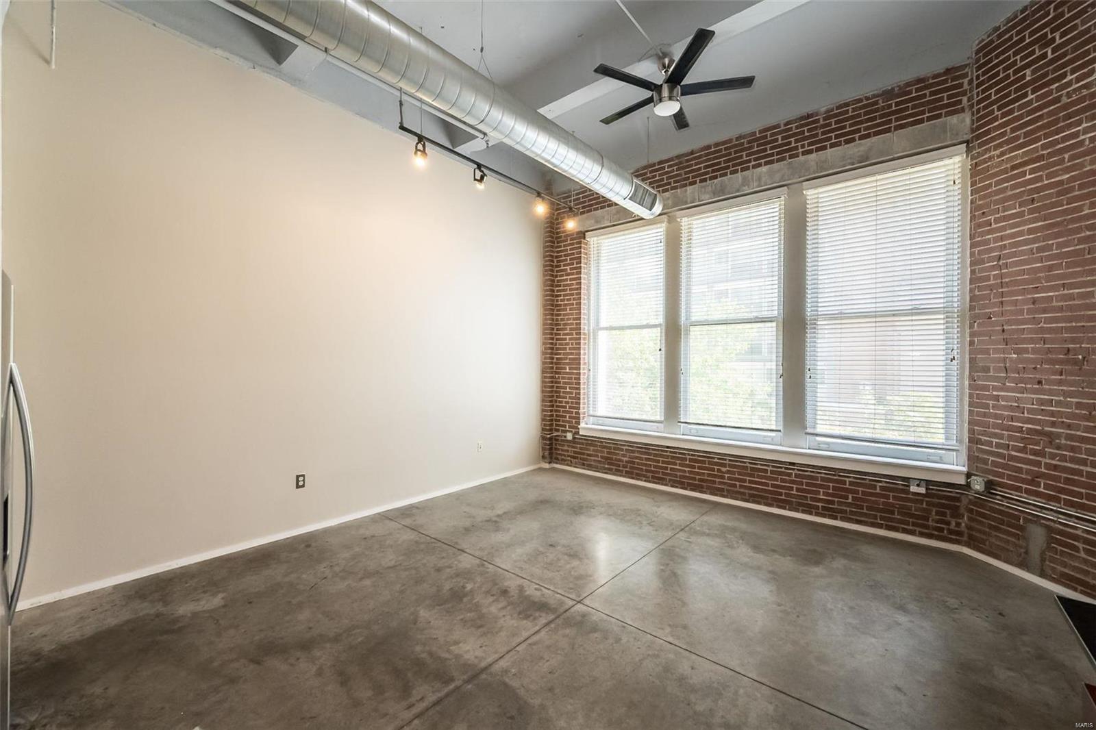 1136 Washington Avenue Unit: 200