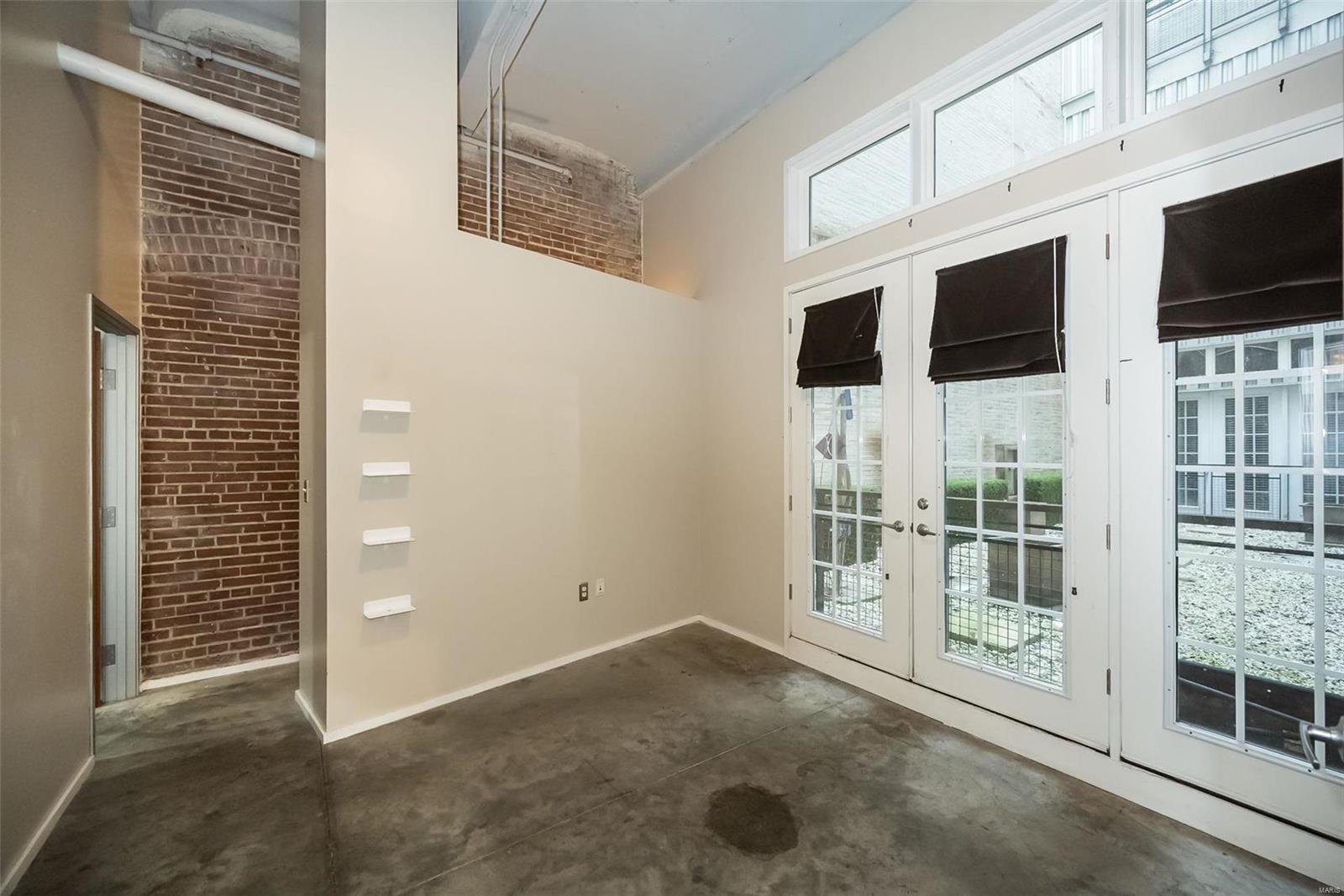 1136 Washington Avenue Unit: 200