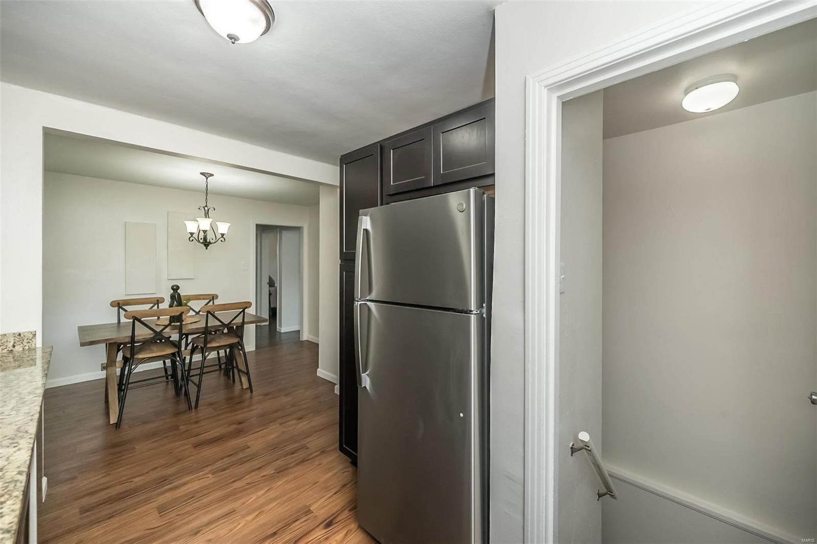 6906 Pine Ridge Drive