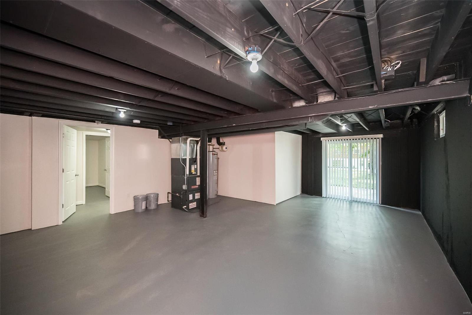 6906 Pine Ridge Drive