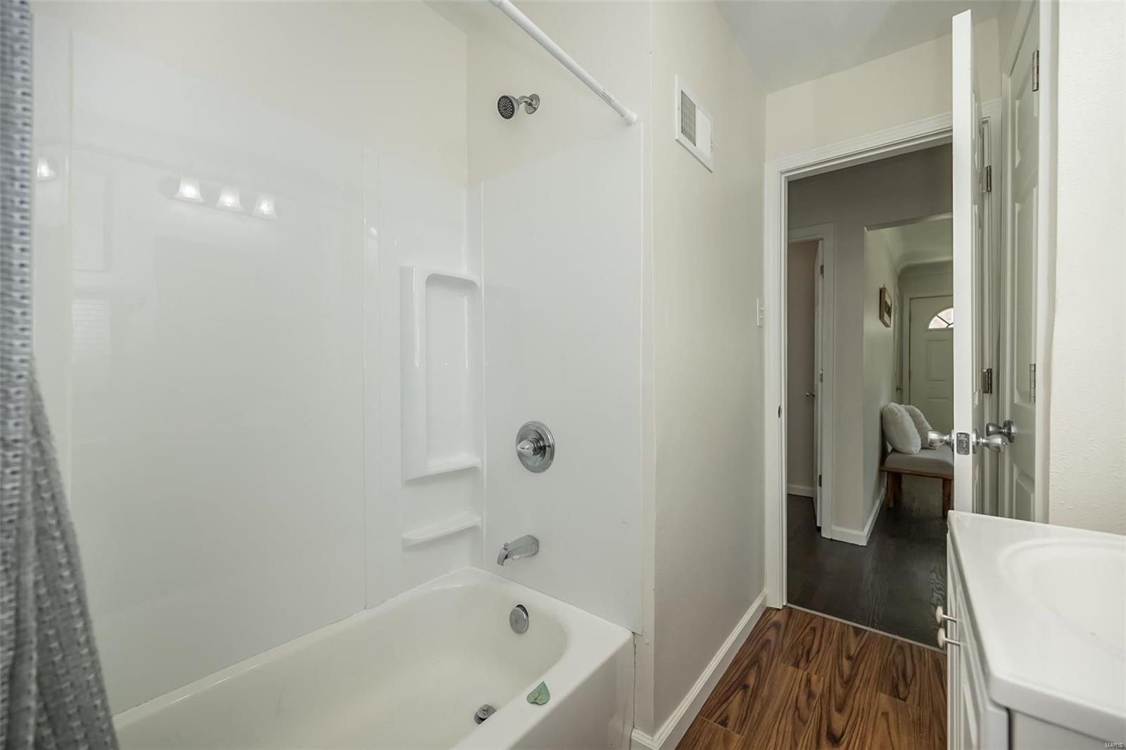 6906 Pine Ridge Drive