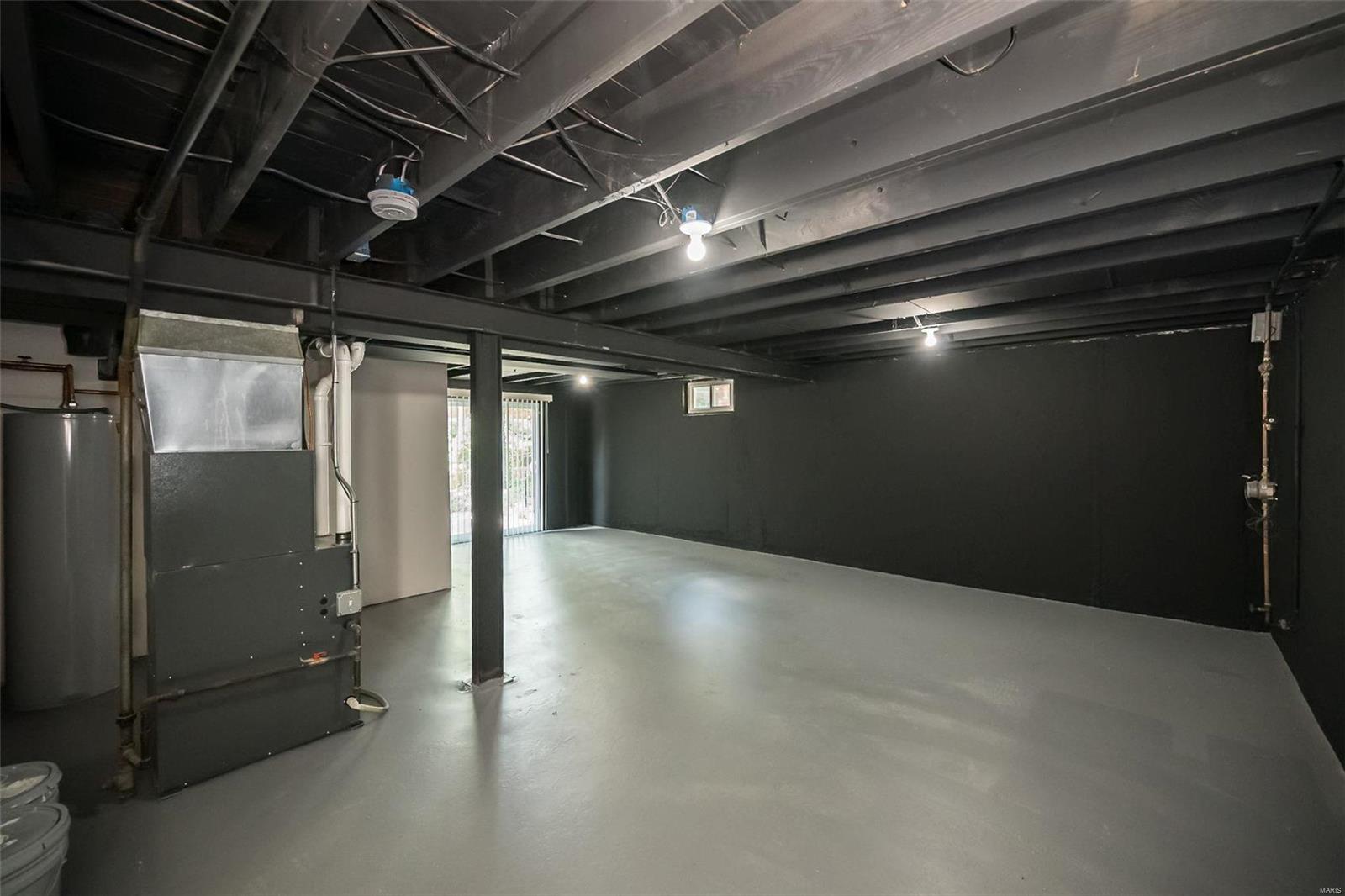 6906 Pine Ridge Drive