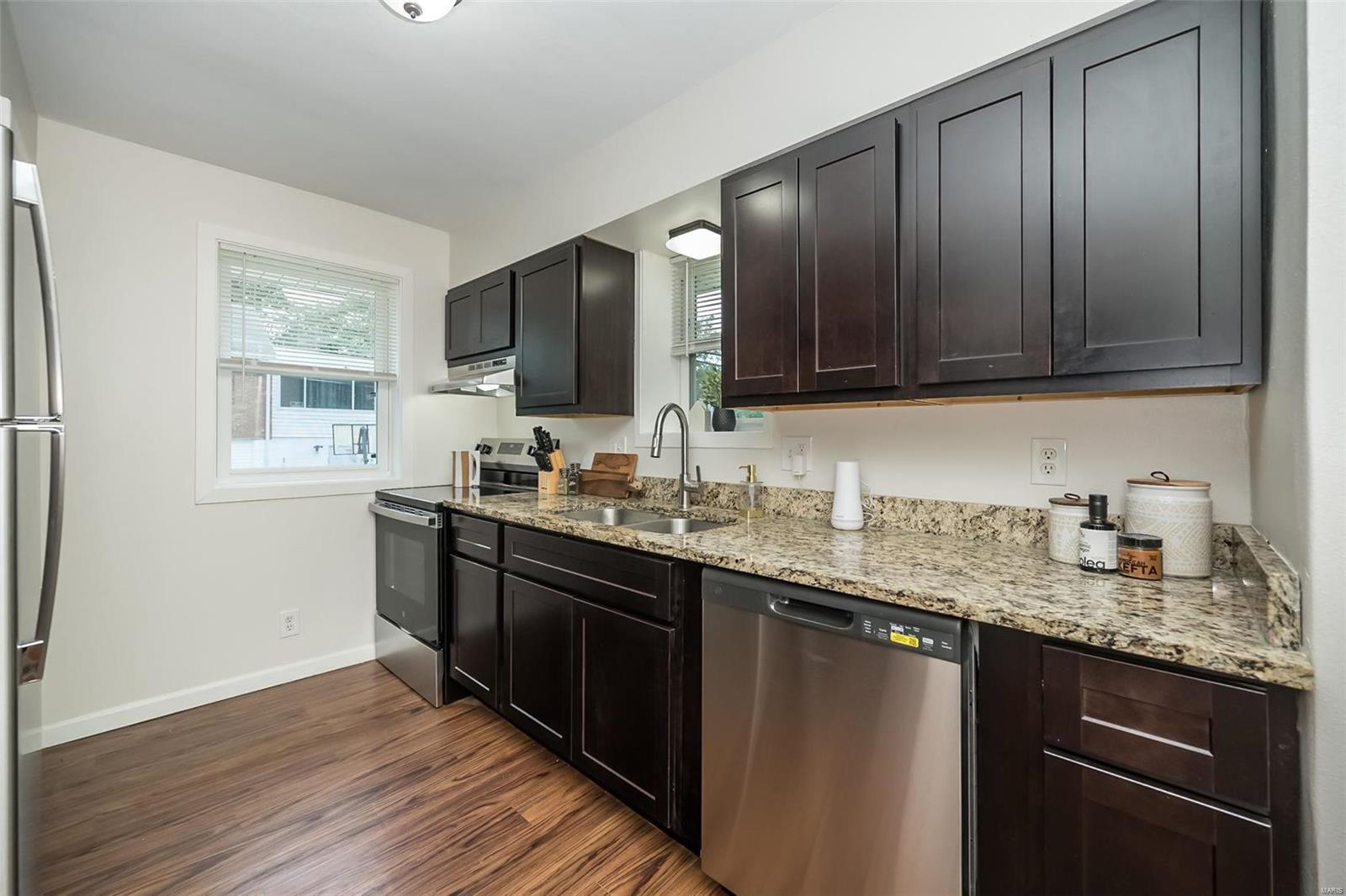 6906 Pine Ridge Drive