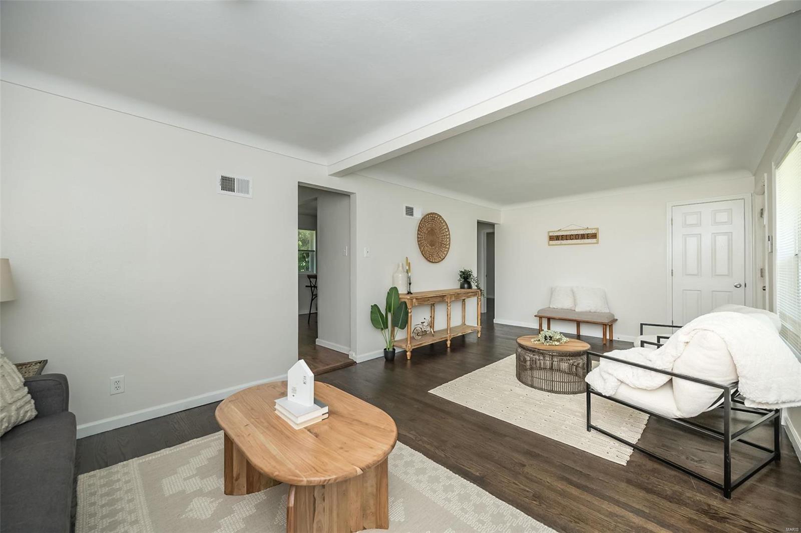 6906 Pine Ridge Drive