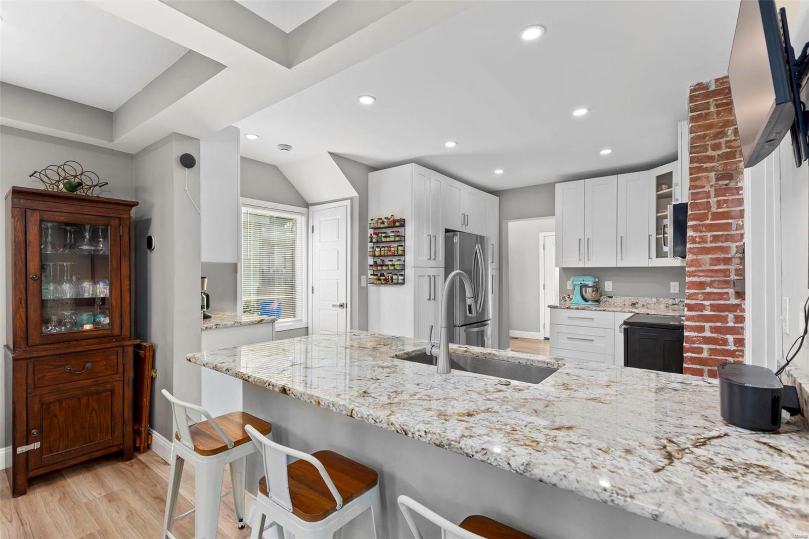 3422 Commonwealth Avenue