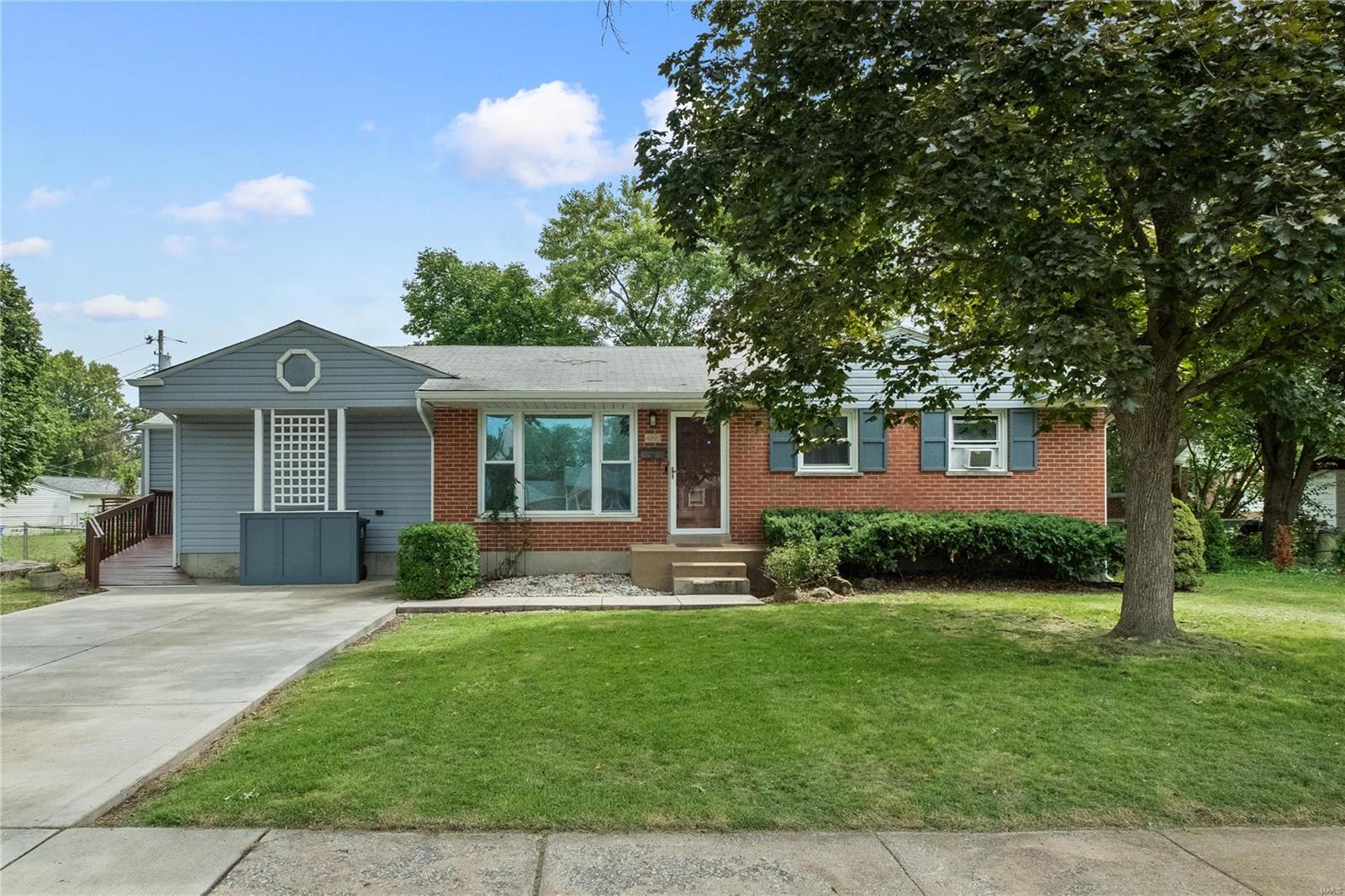 480 S Saint Jacques Street