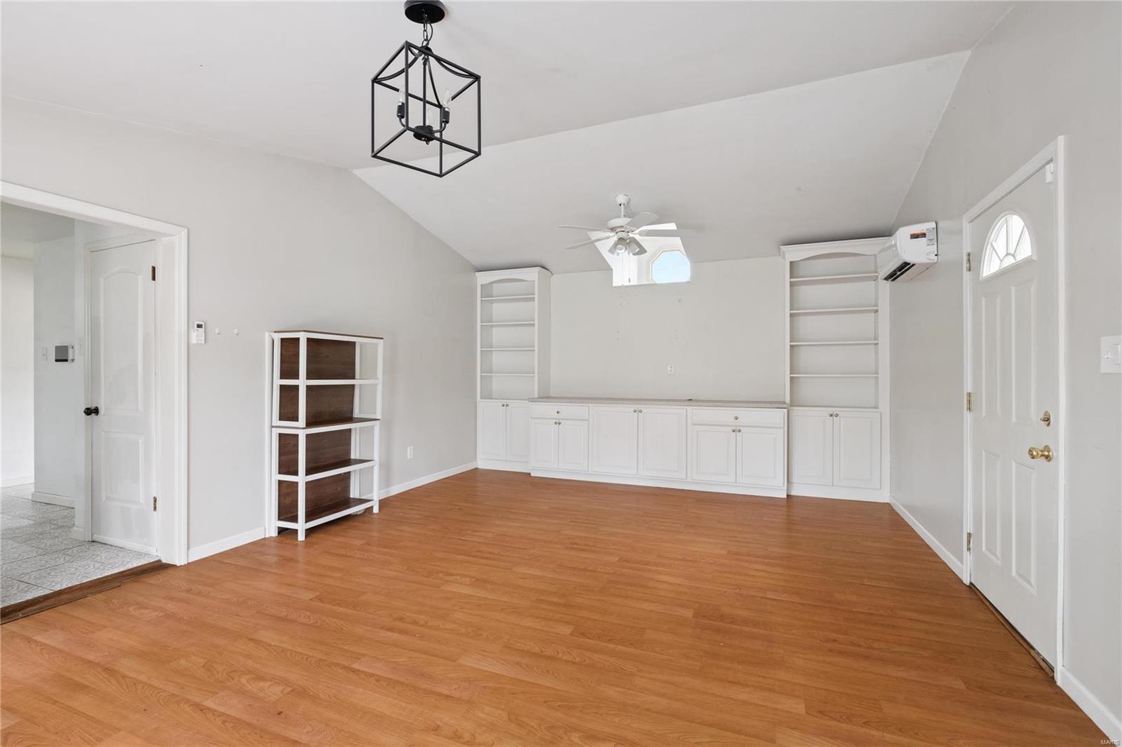 480 S Saint Jacques Street