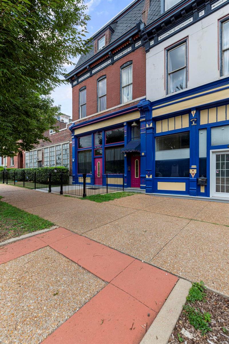 1803 Lafayette Avenue Unit: D