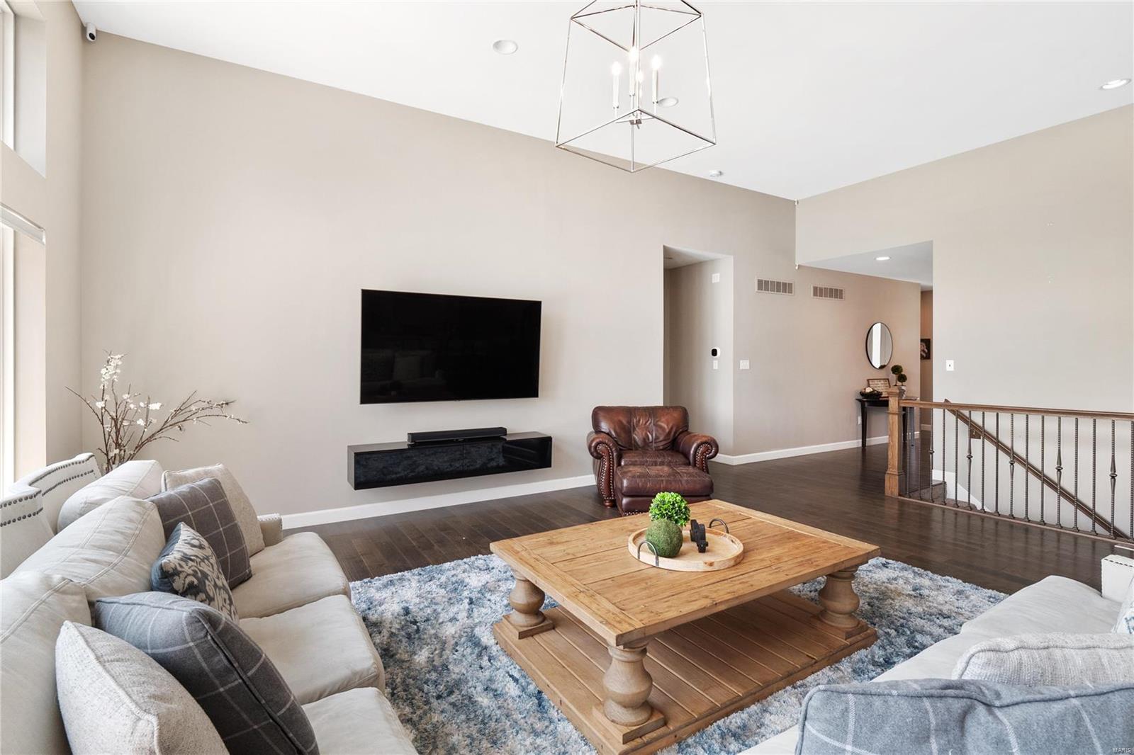 2484 Bright Leaf Court