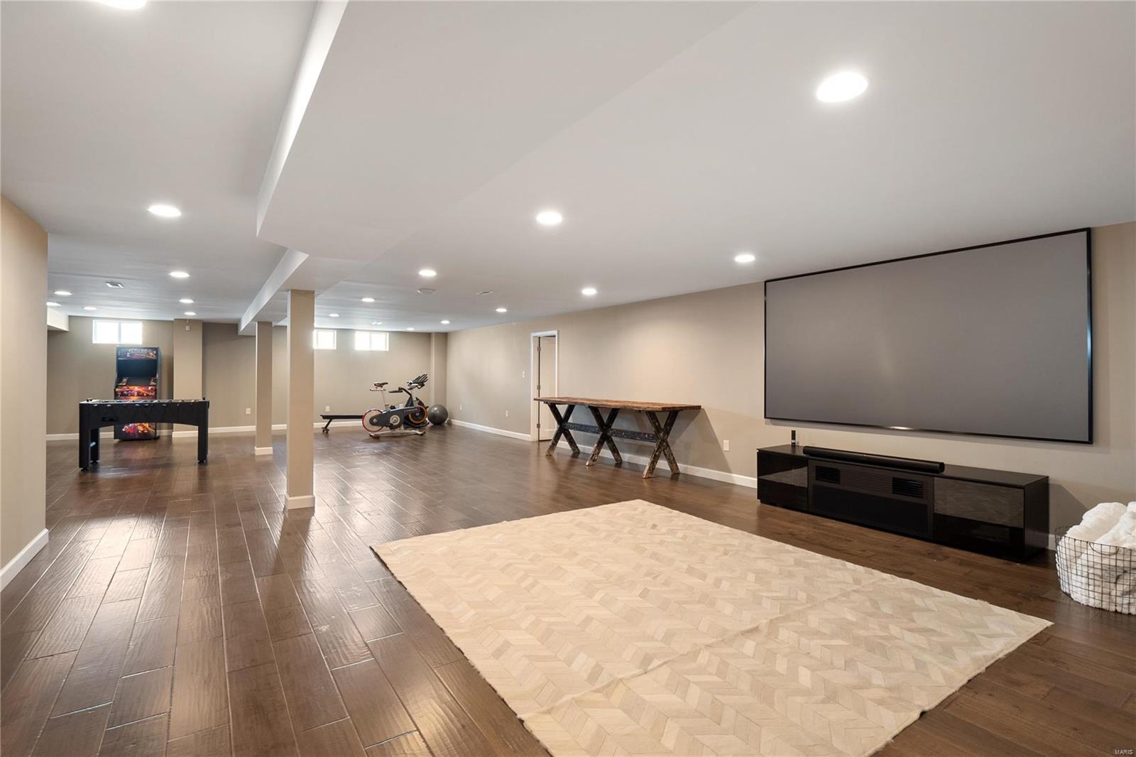 2484 Bright Leaf Court