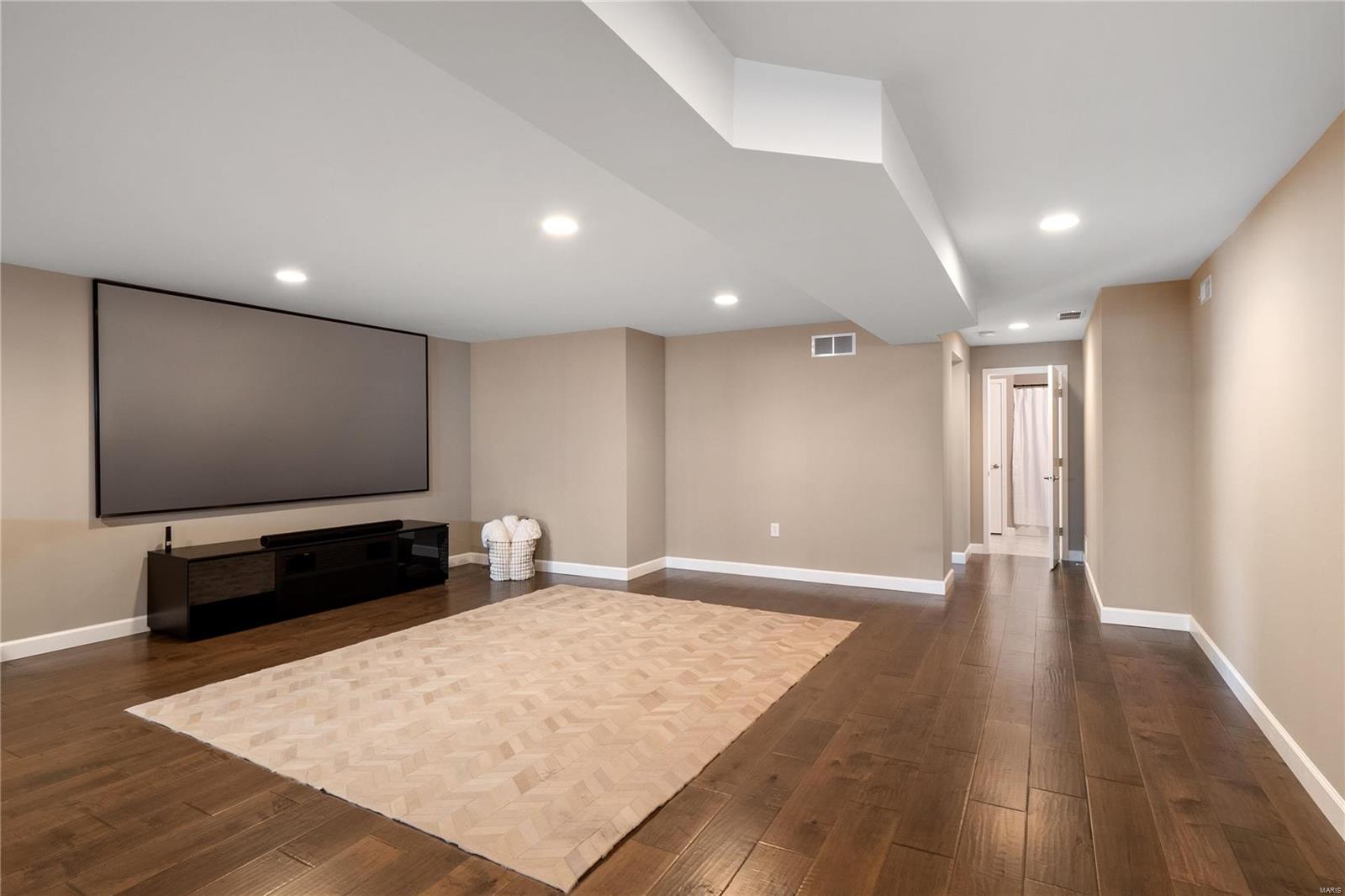 2484 Bright Leaf Court