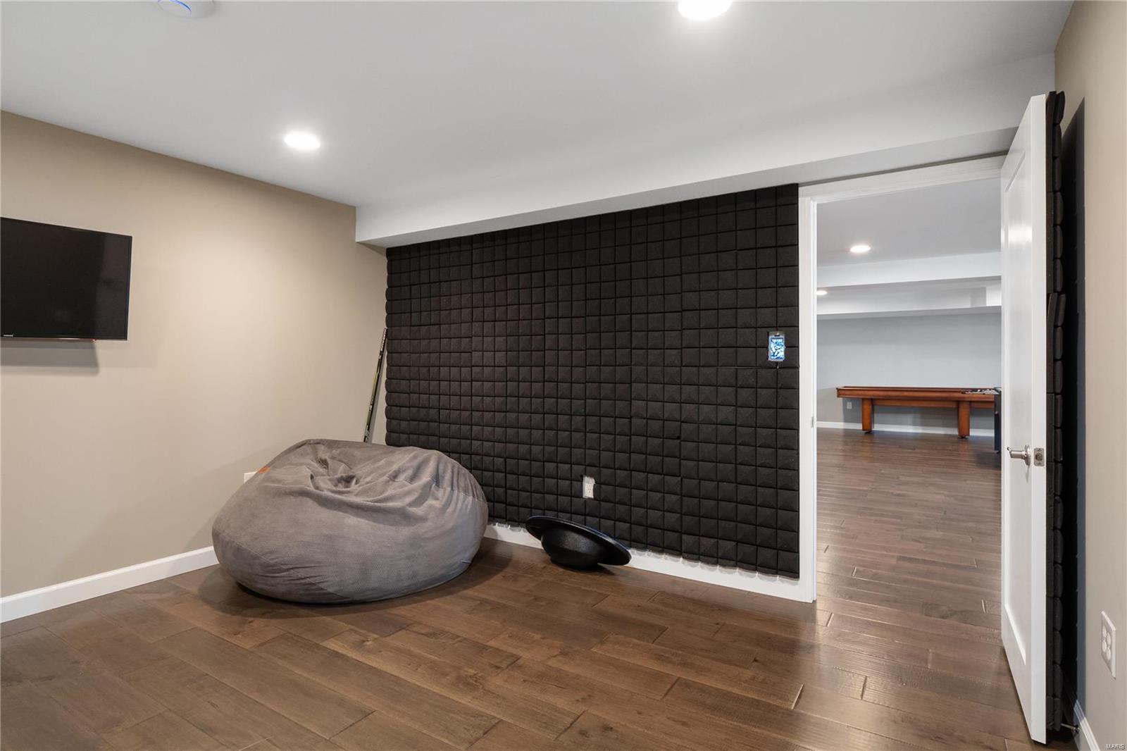 2484 Bright Leaf Court