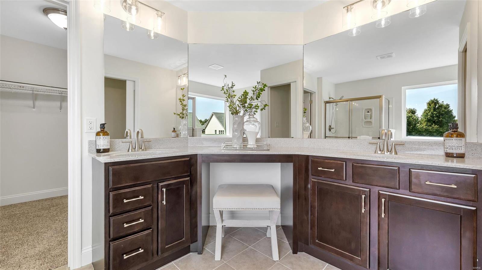 513 Bayview Pointe Court