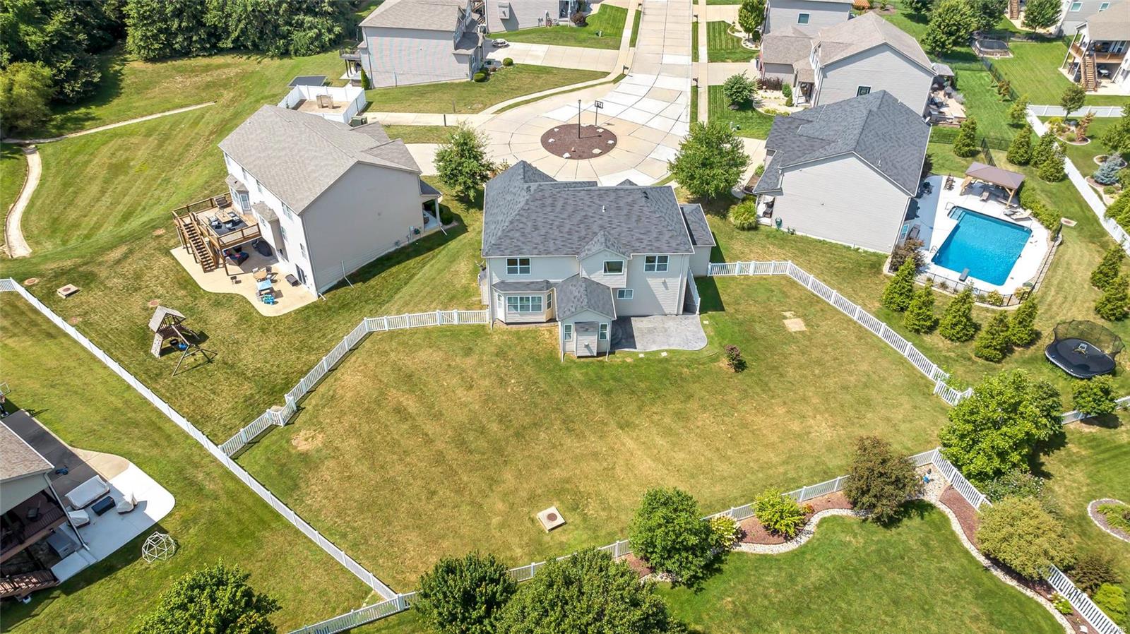 513 Bayview Pointe Court