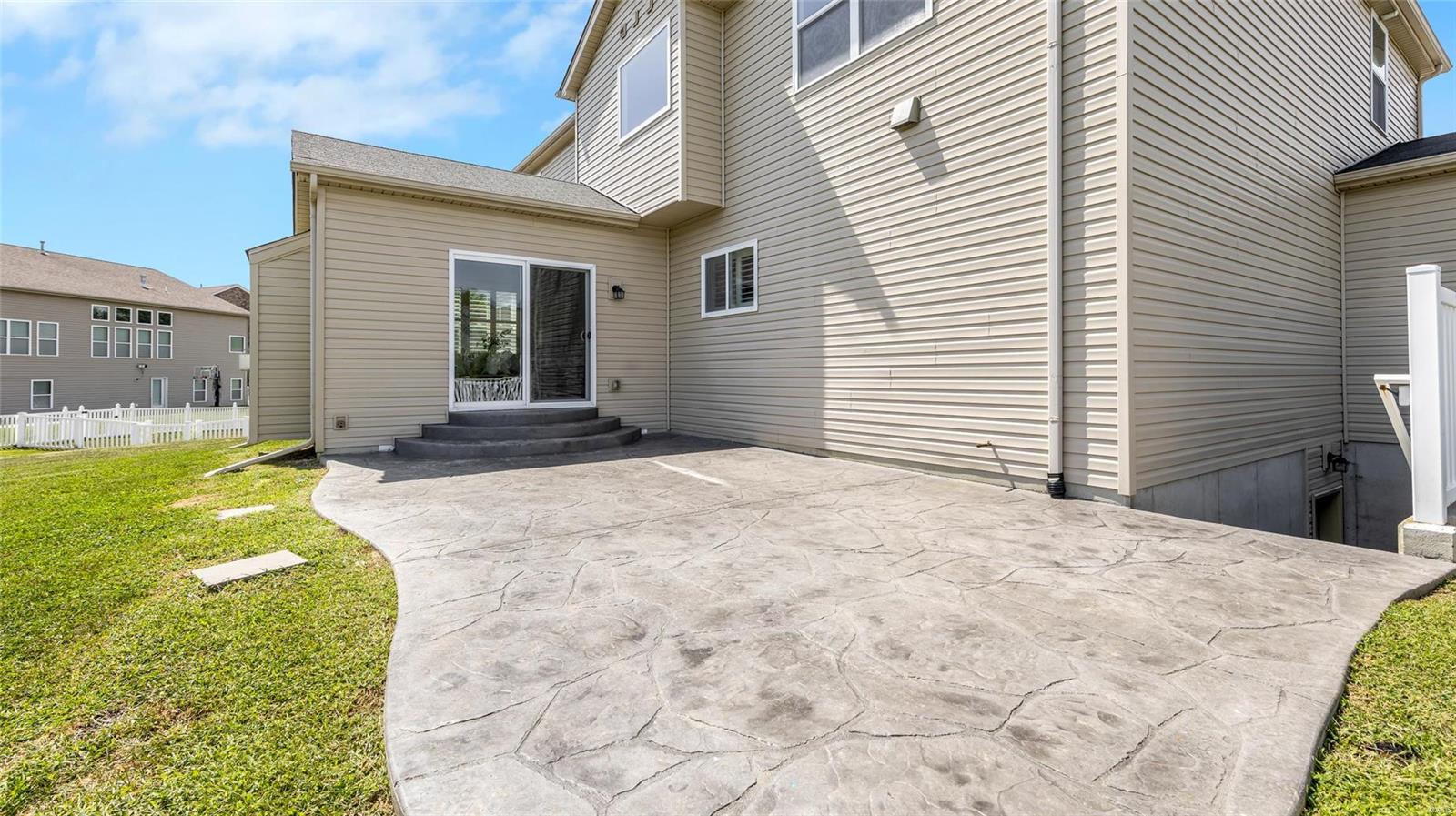 513 Bayview Pointe Court