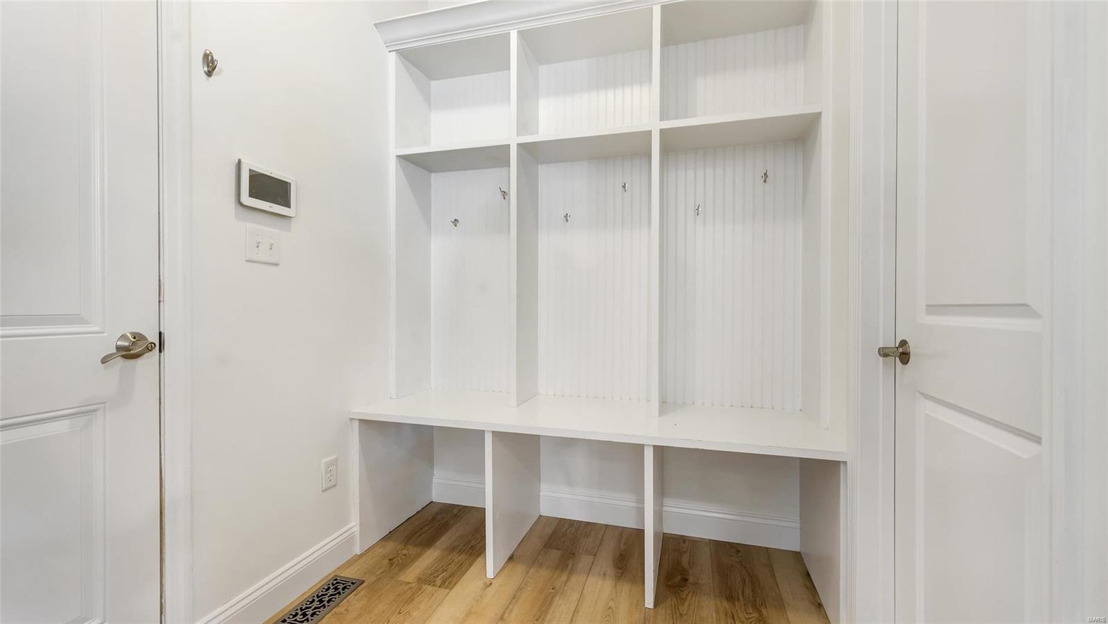 513 Bayview Pointe Court