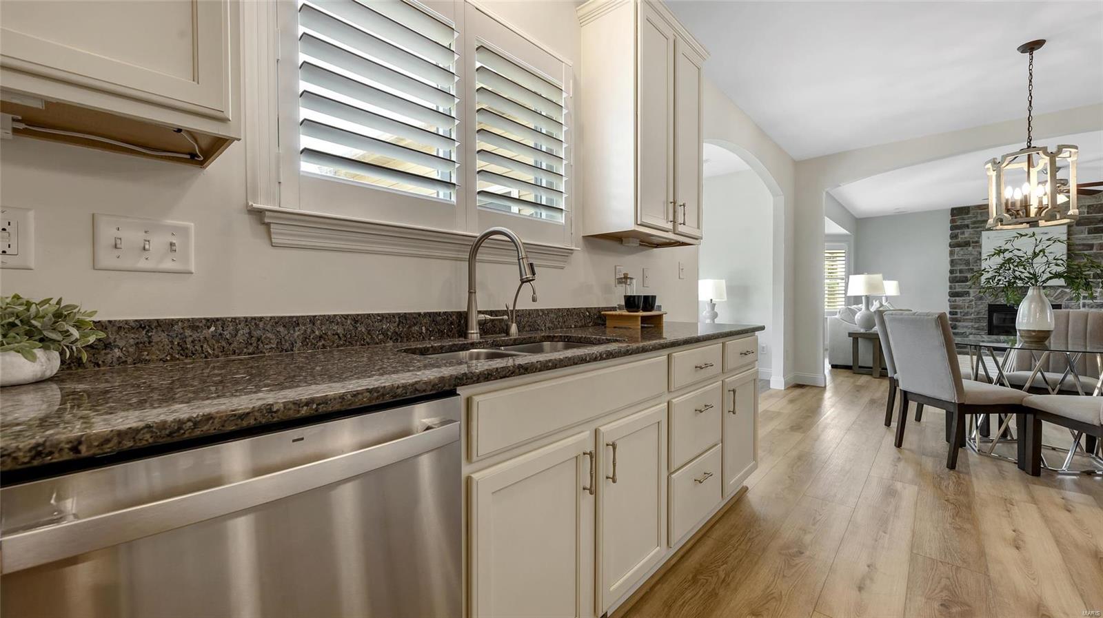 513 Bayview Pointe Court