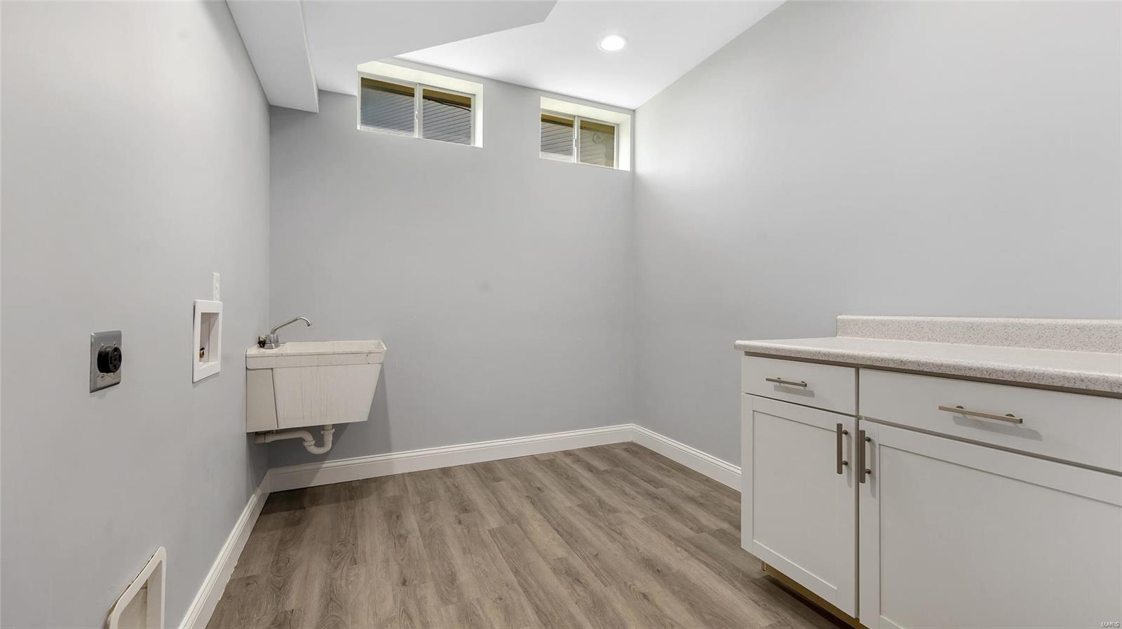 513 Bayview Pointe Court