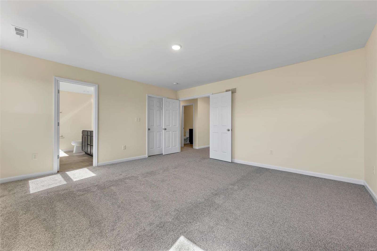 932 Little Fieldstone Court
