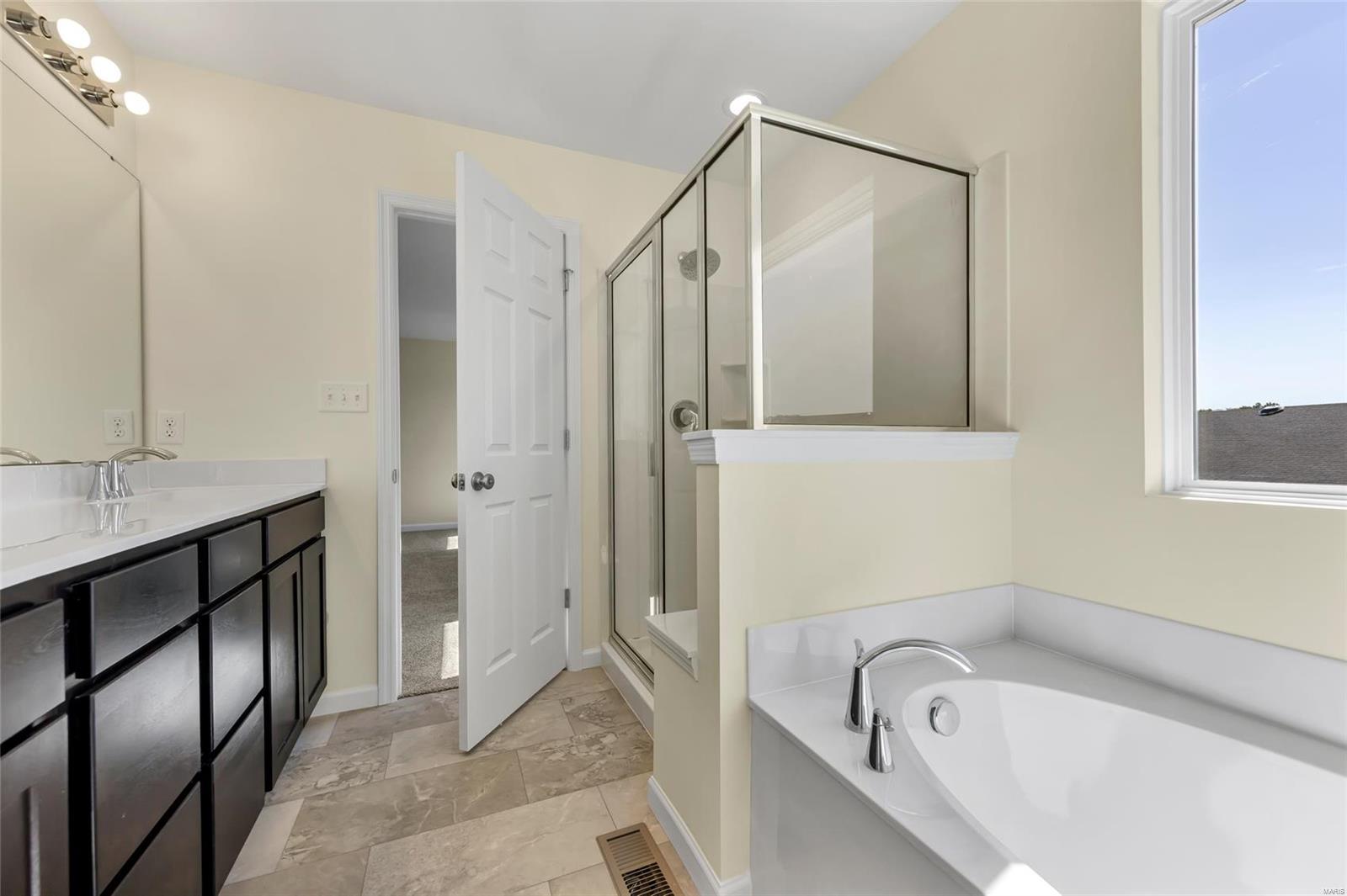 932 Little Fieldstone Court