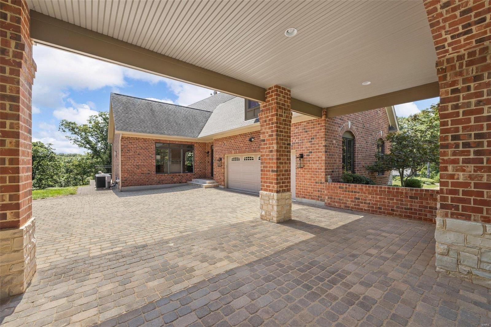 16424 Quiet Creek Court